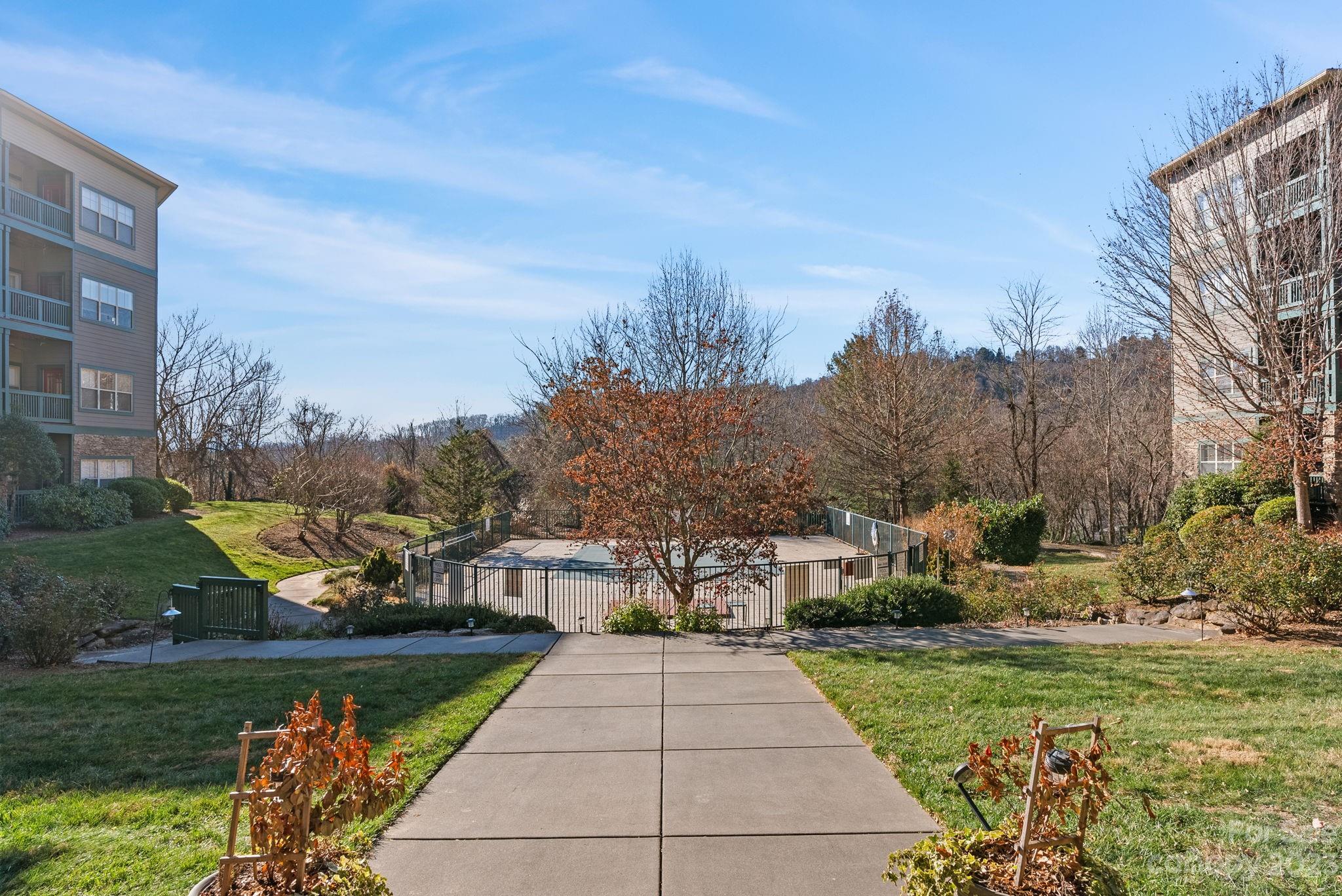 Beaucatcher House - Residential