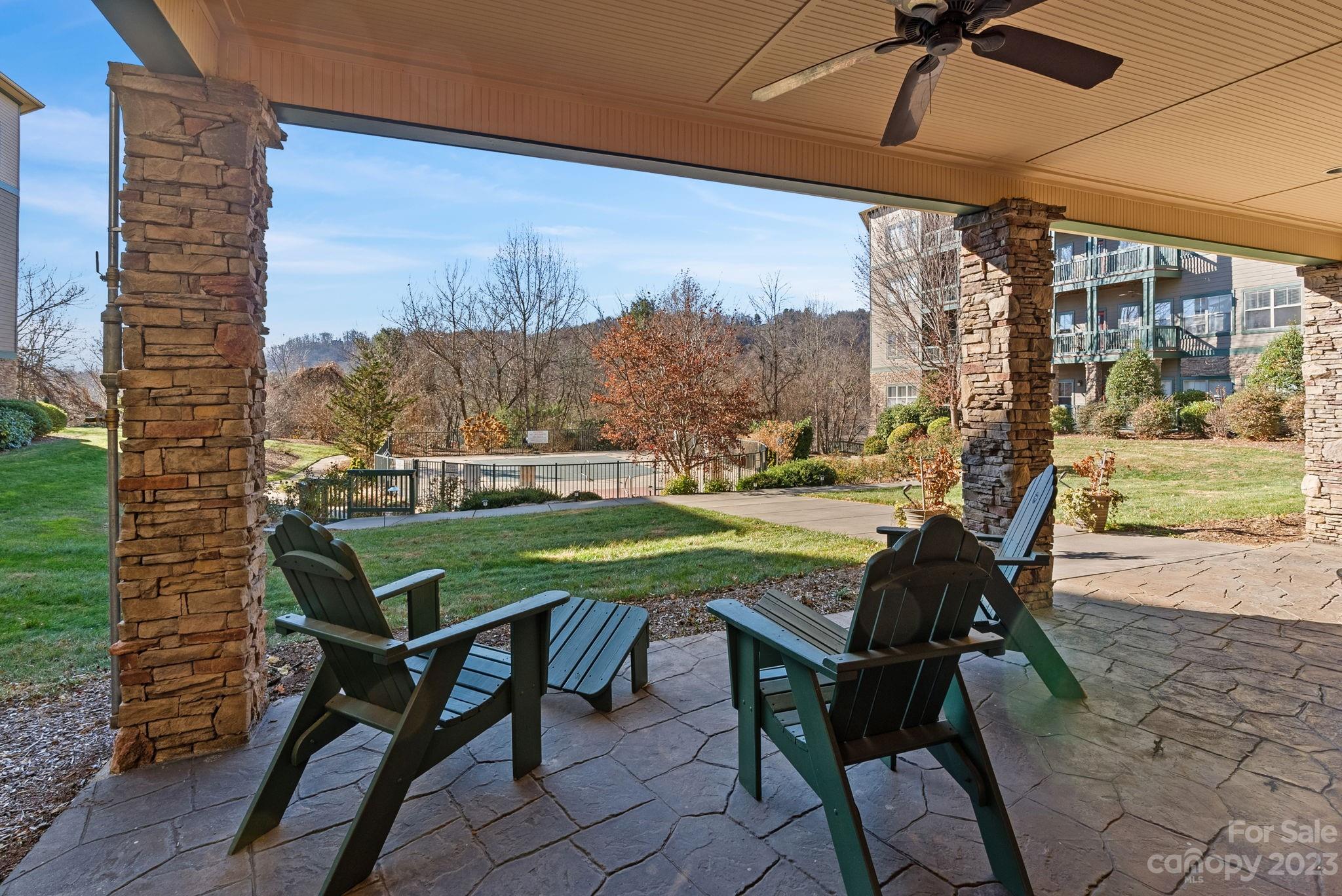 Beaucatcher House - Residential