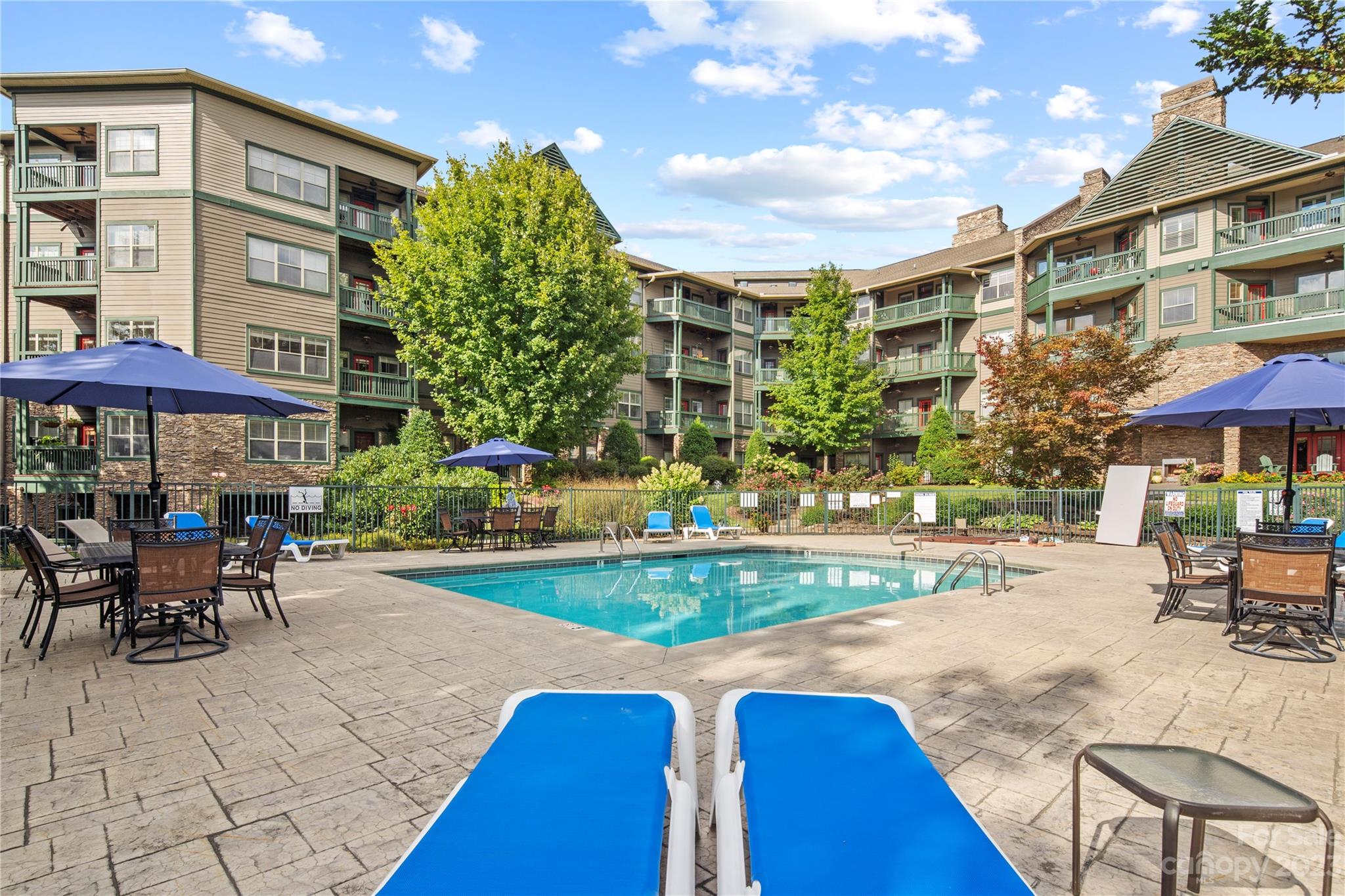 Beaucatcher House - Residential