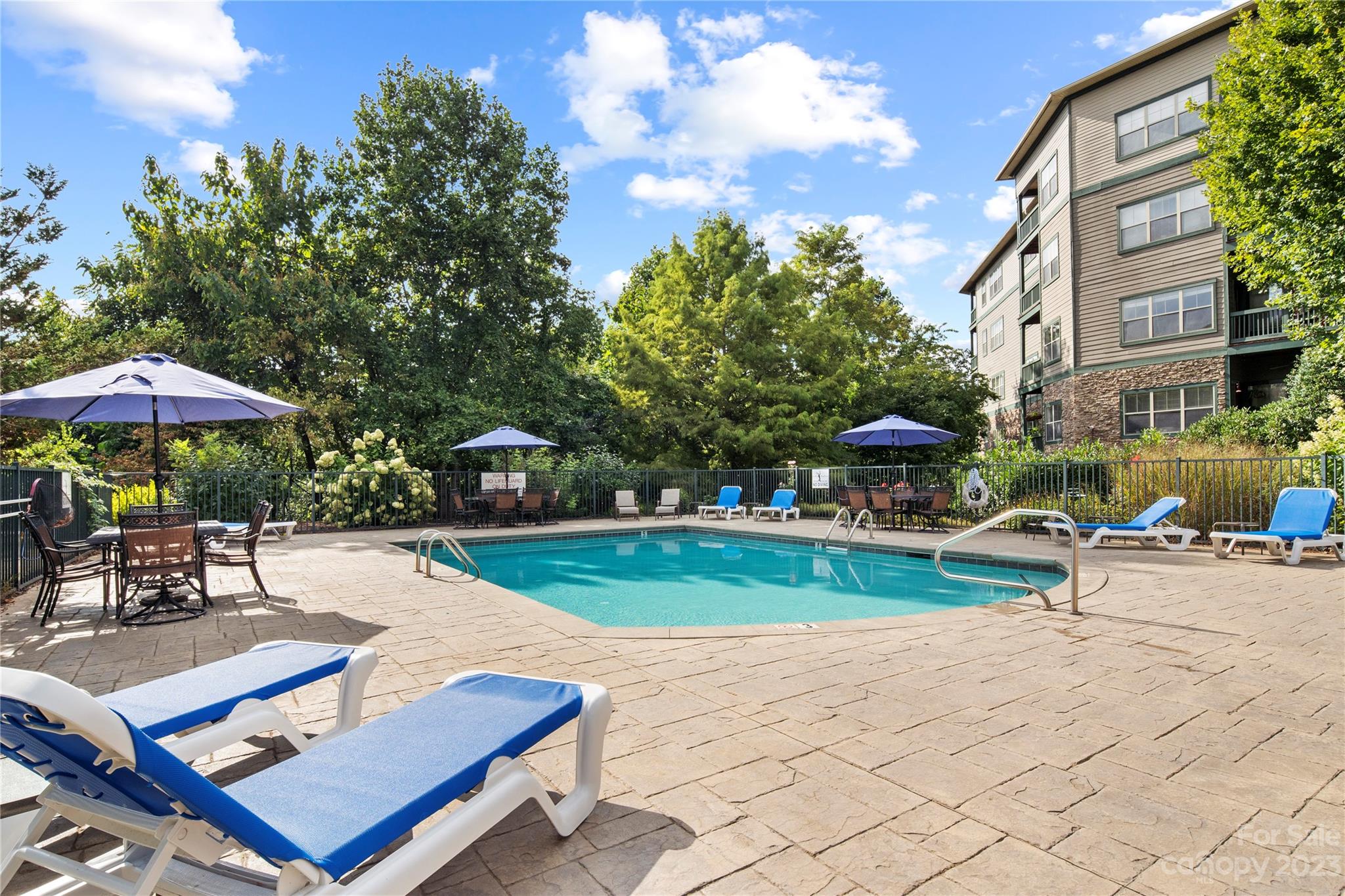 Beaucatcher House - Residential