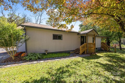 202 Kerlee Heights Road Black Mountain NC 28711