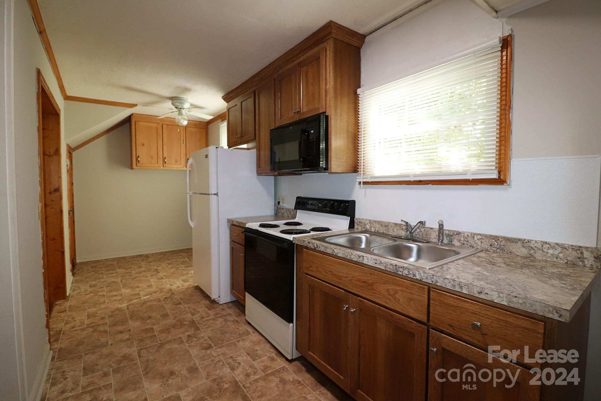 Sunrise Park - Residential Lease