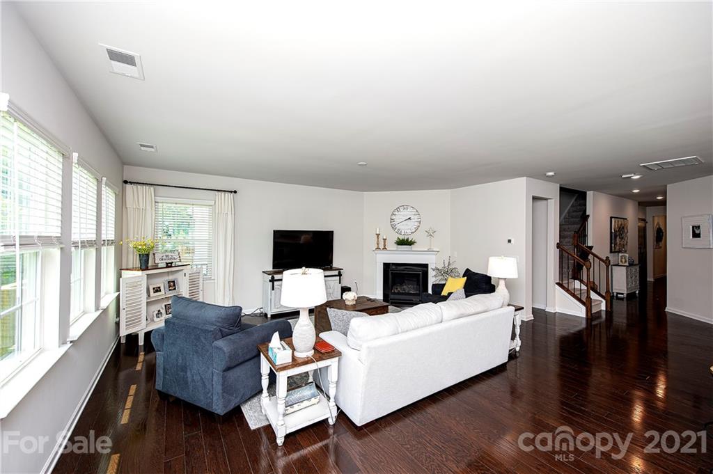 Tree Tops - Residential