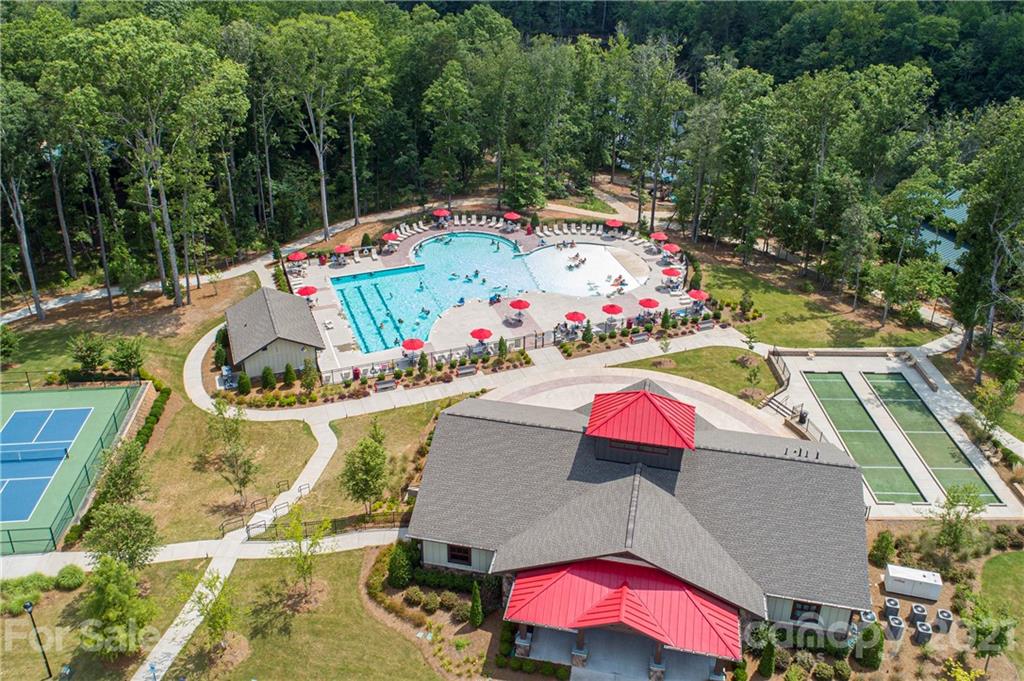 Tree Tops - Residential