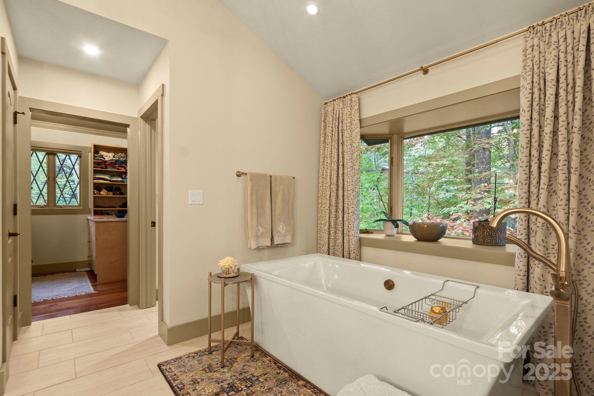 Vilas, North Carolina 28692, United States, 3 Bedrooms Bedrooms, ,4 BathroomsBathrooms,Residential,Active,229824