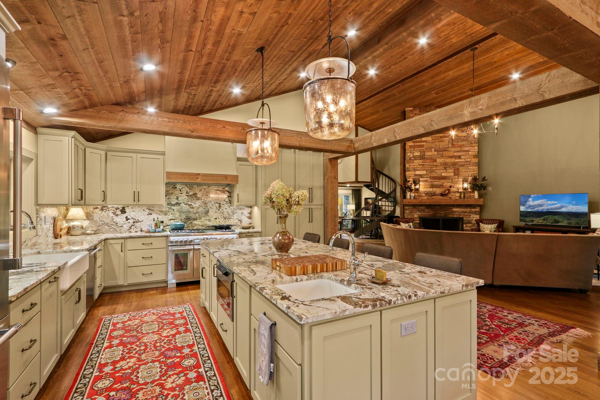 Vilas, North Carolina 28692, United States, 3 Bedrooms Bedrooms, ,4 BathroomsBathrooms,Residential,Active,229824