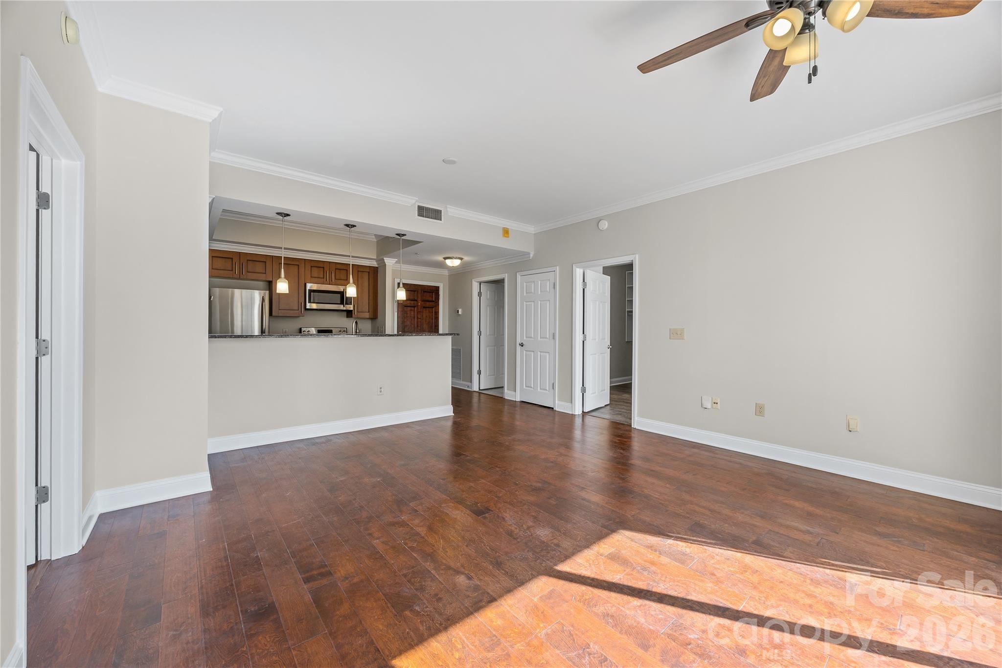Fifth And Poplar - Residential