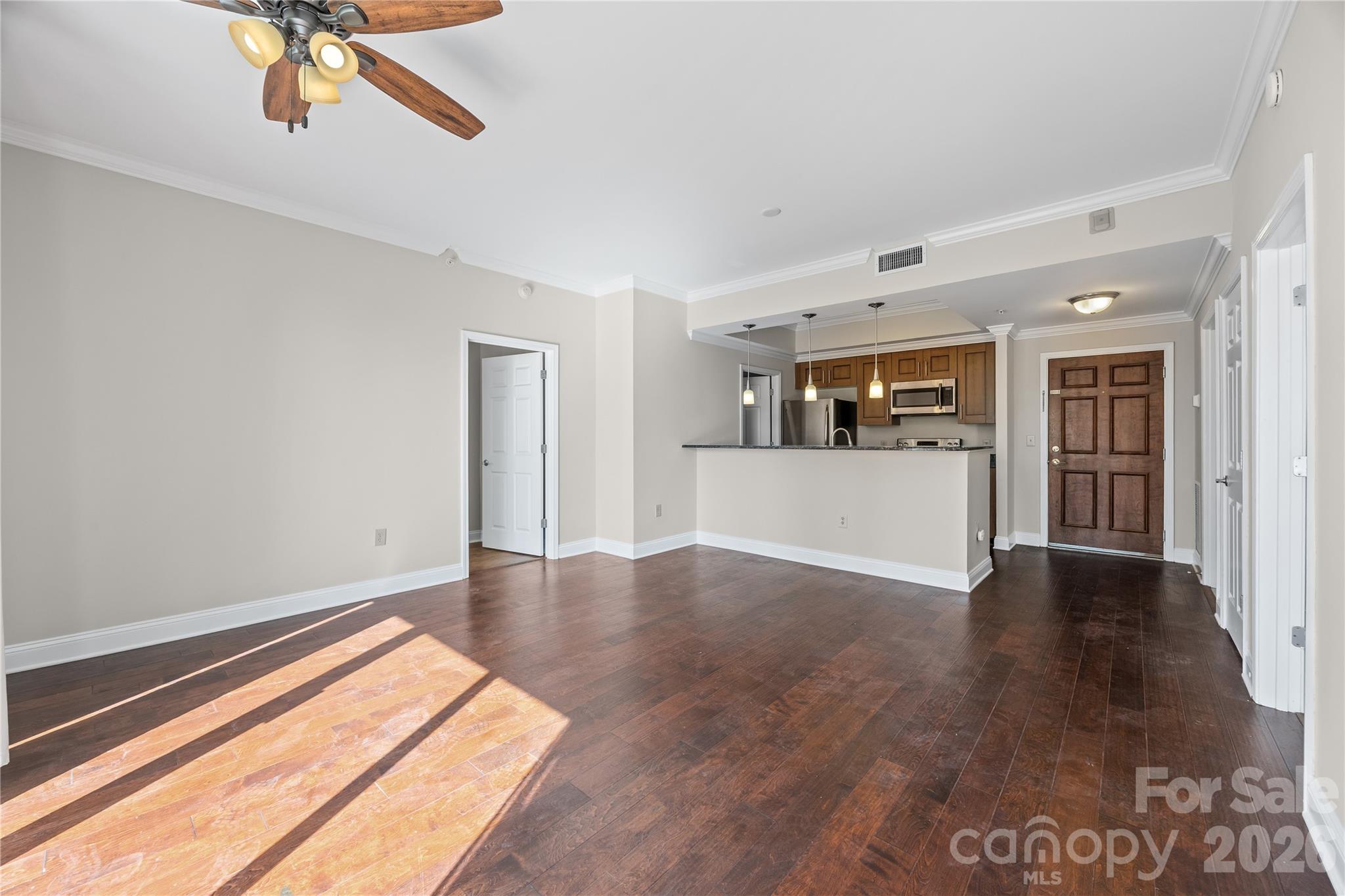 Fifth And Poplar - Residential