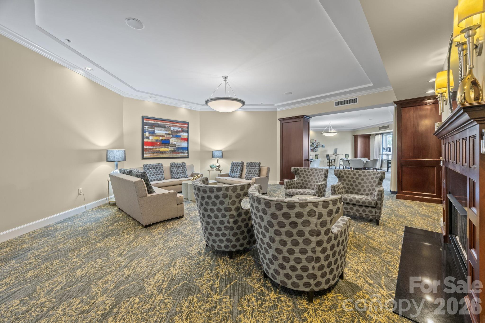 Fifth And Poplar - Residential