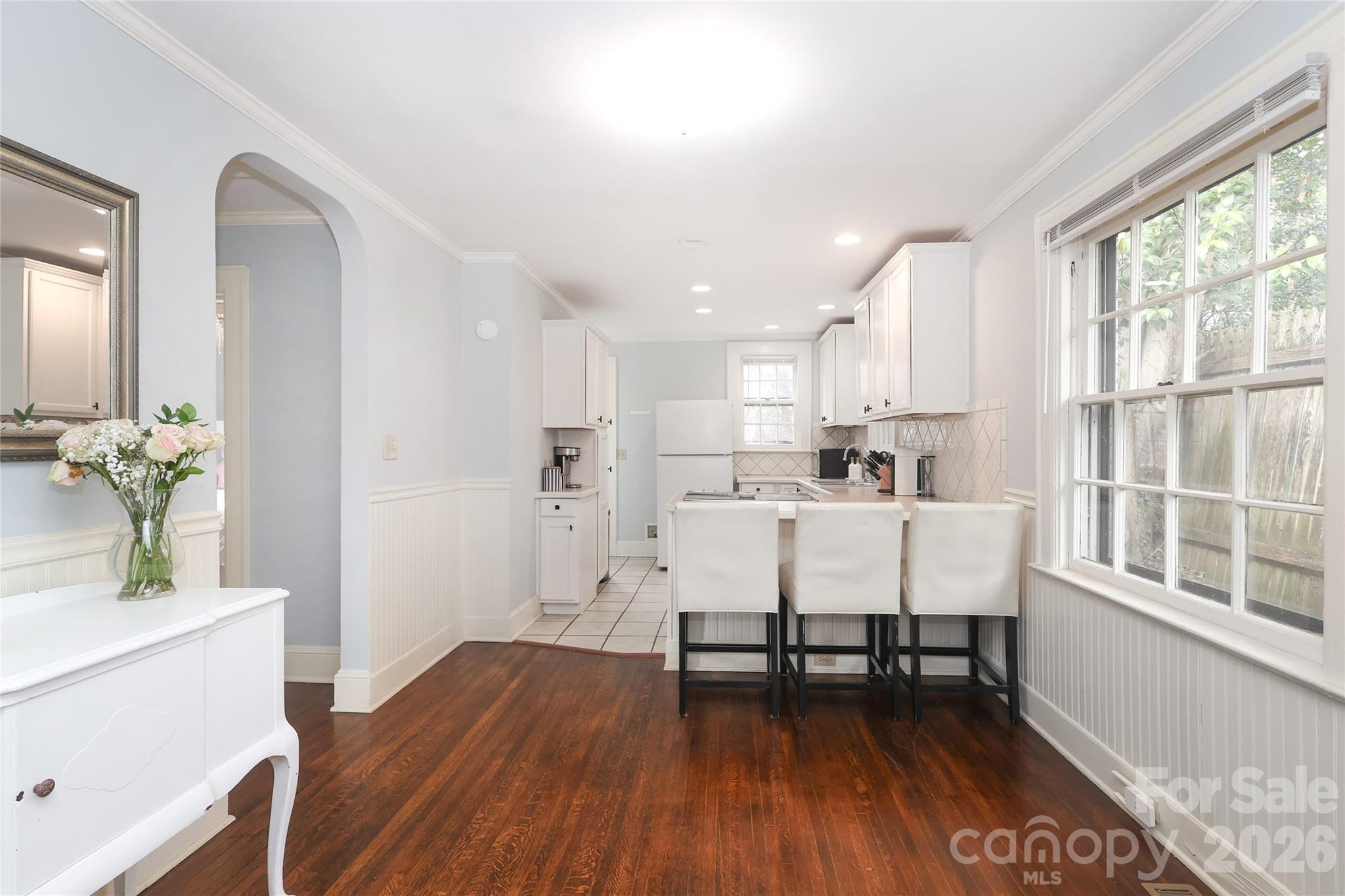 1613 Lombardy Circle