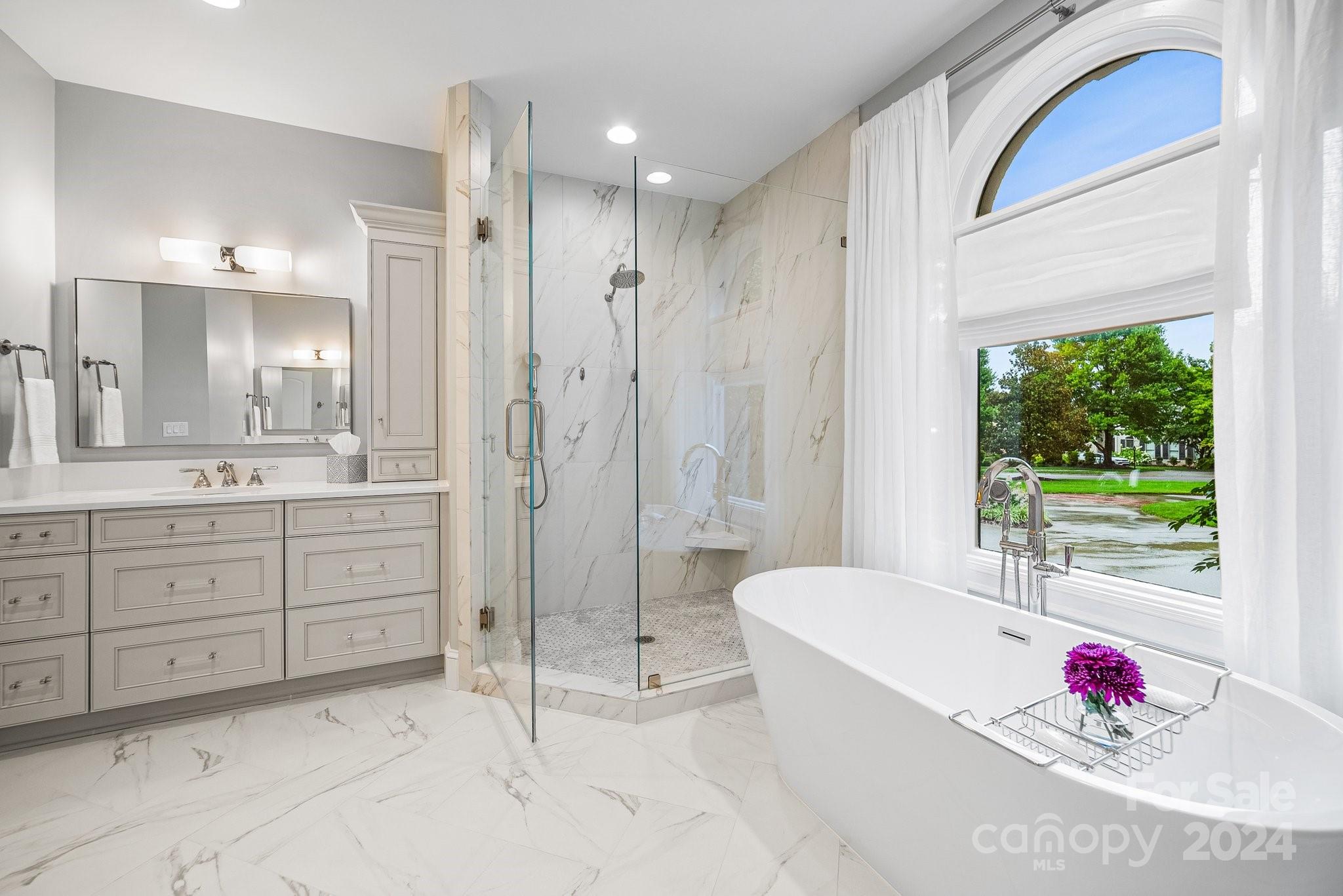 The Peninsula - Residential