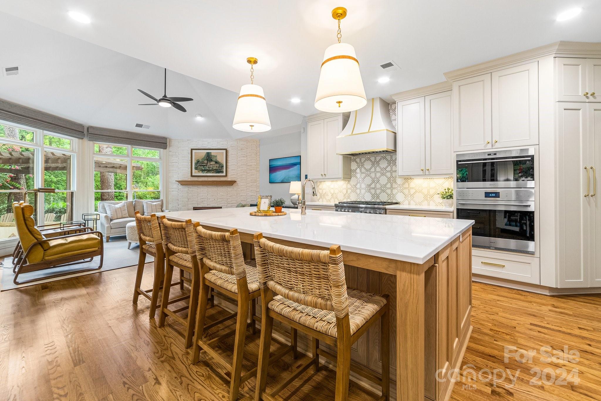 The Peninsula - Residential