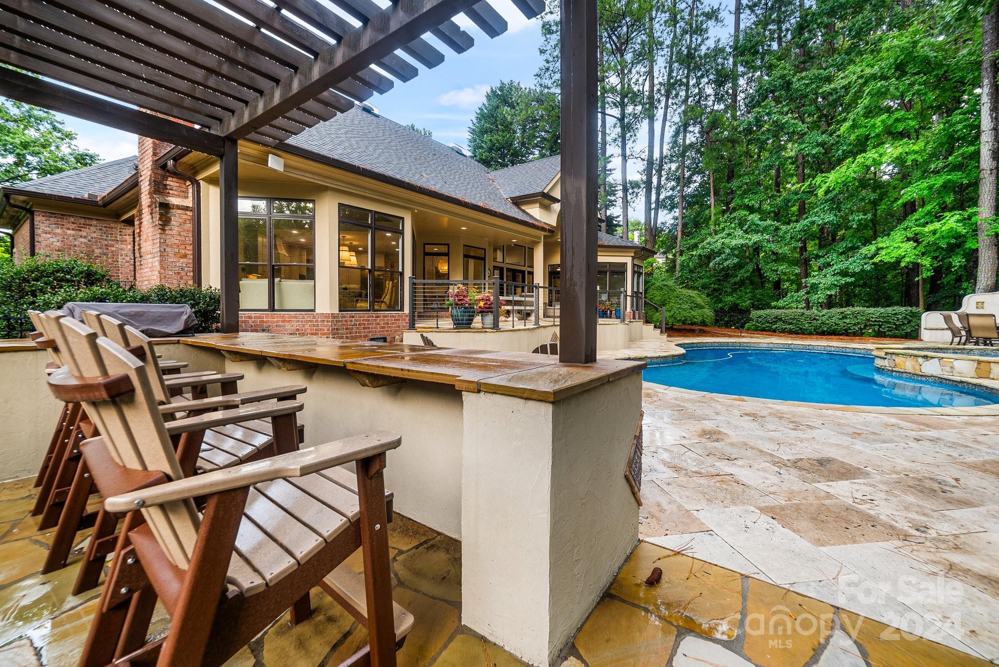 The Peninsula - Residential