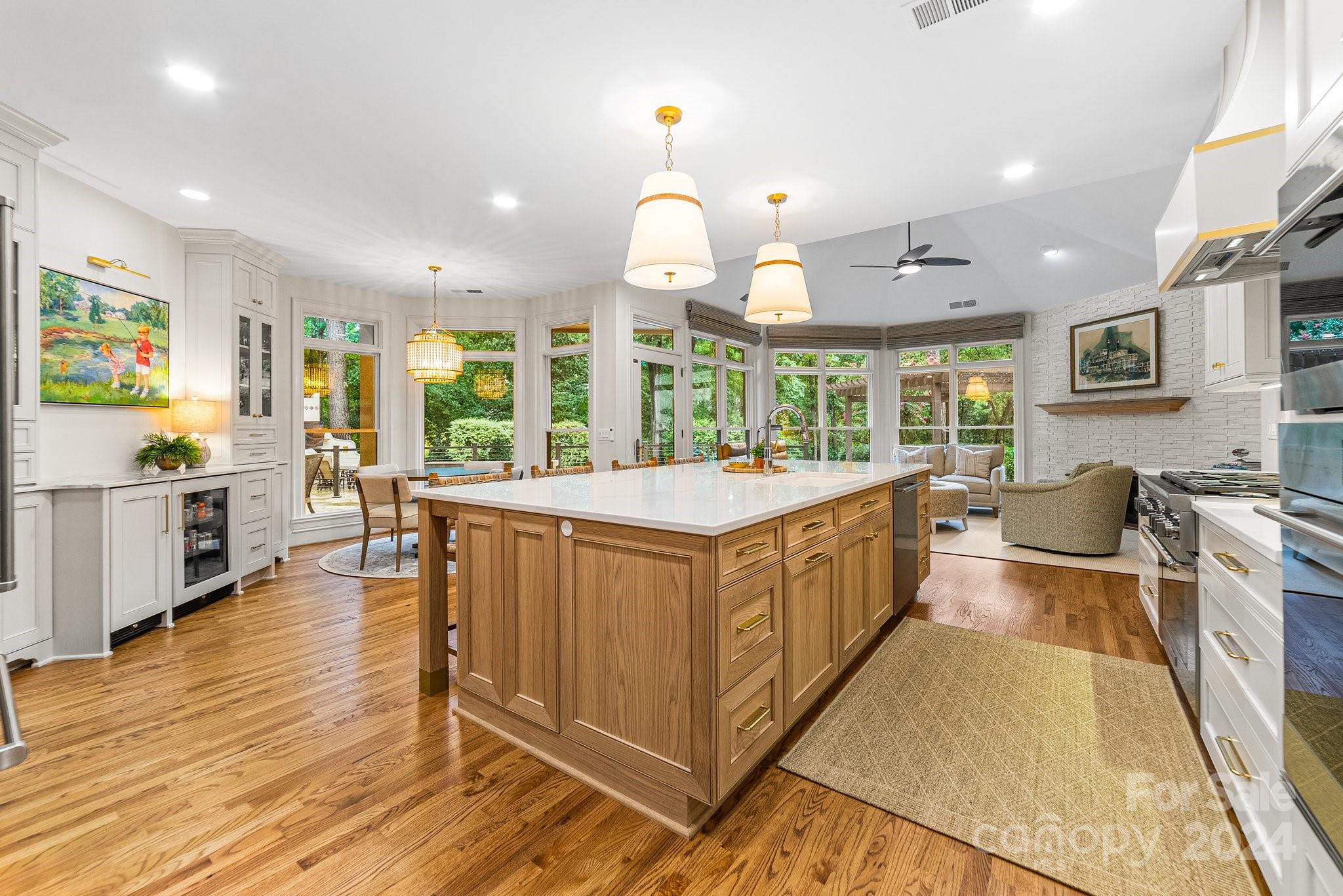 The Peninsula - Residential