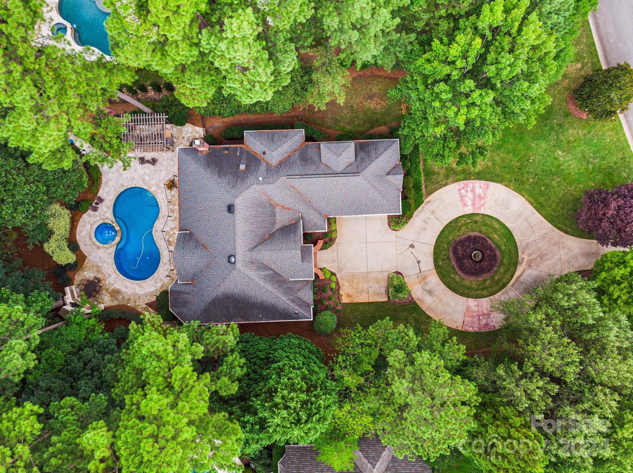 The Peninsula - Residential