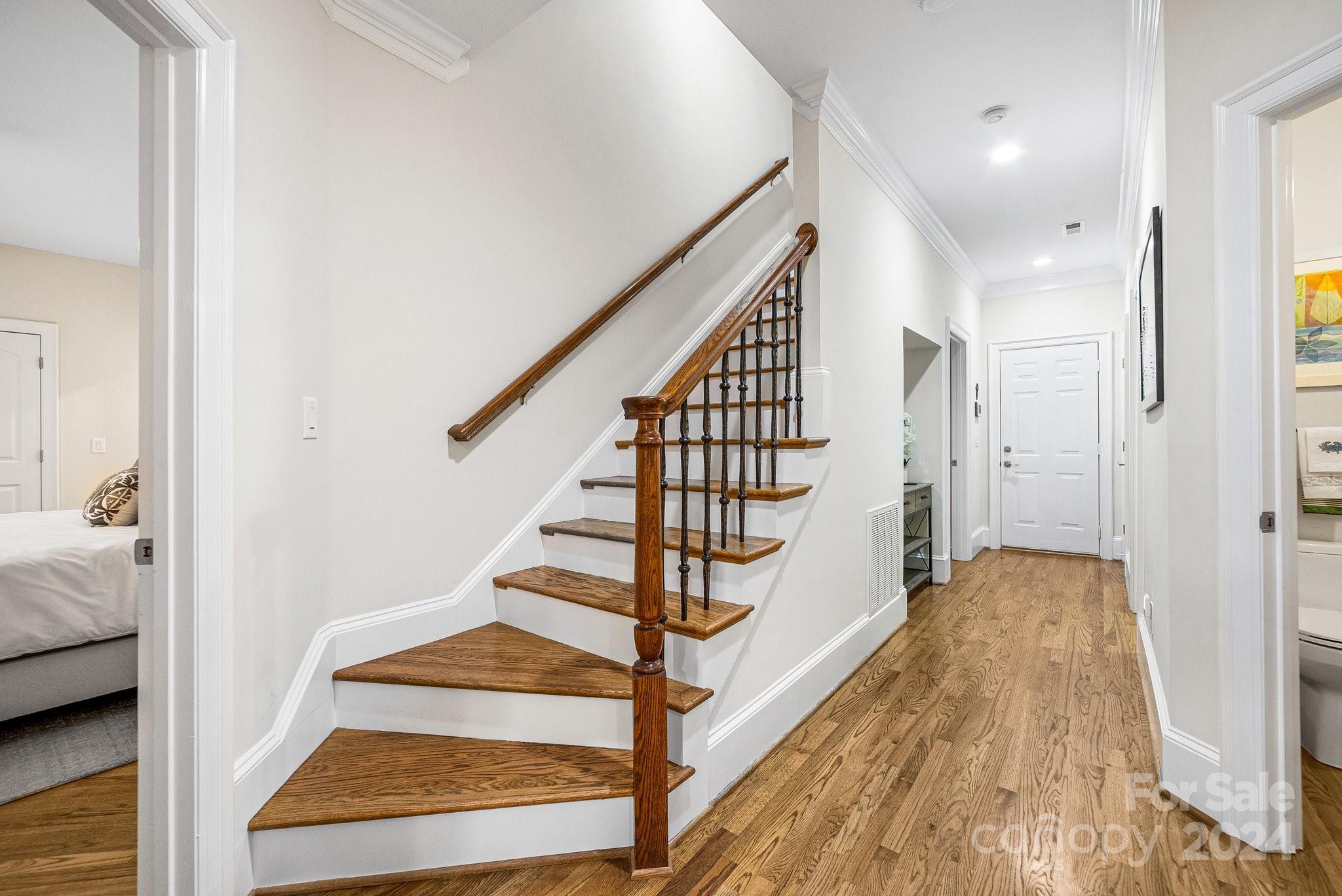 The Peninsula - Residential