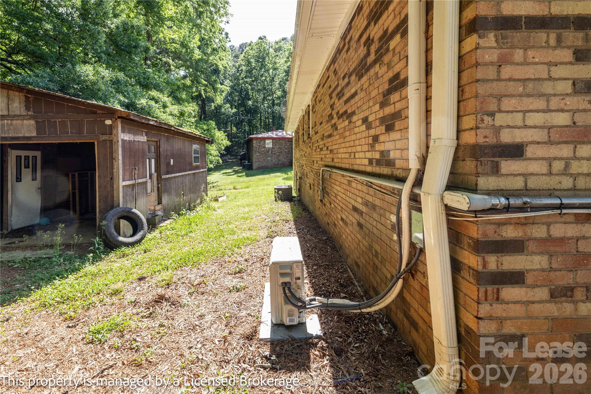 Unknown - Residential Lease