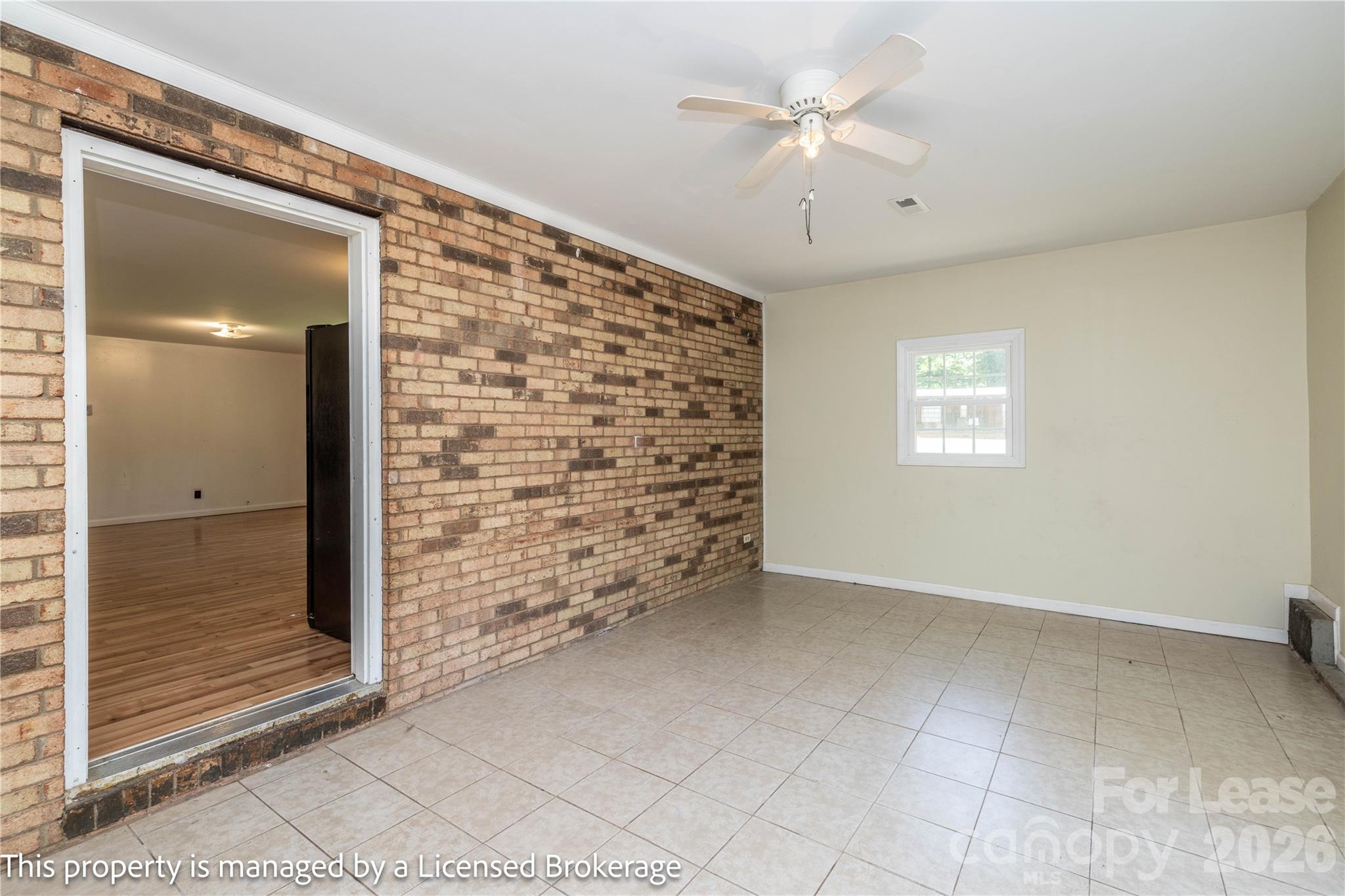 Unknown - Residential Lease