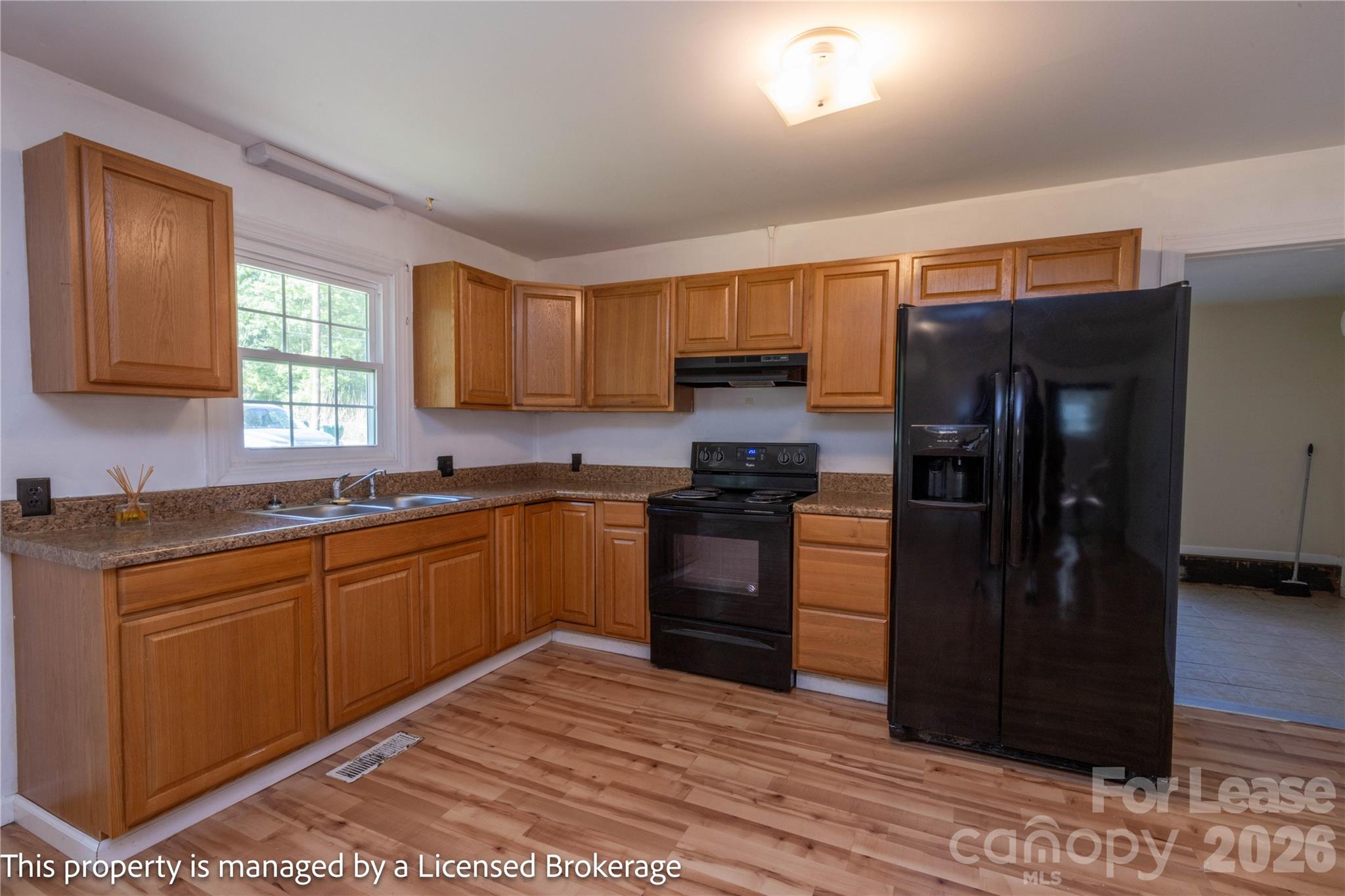 Unknown - Residential Lease