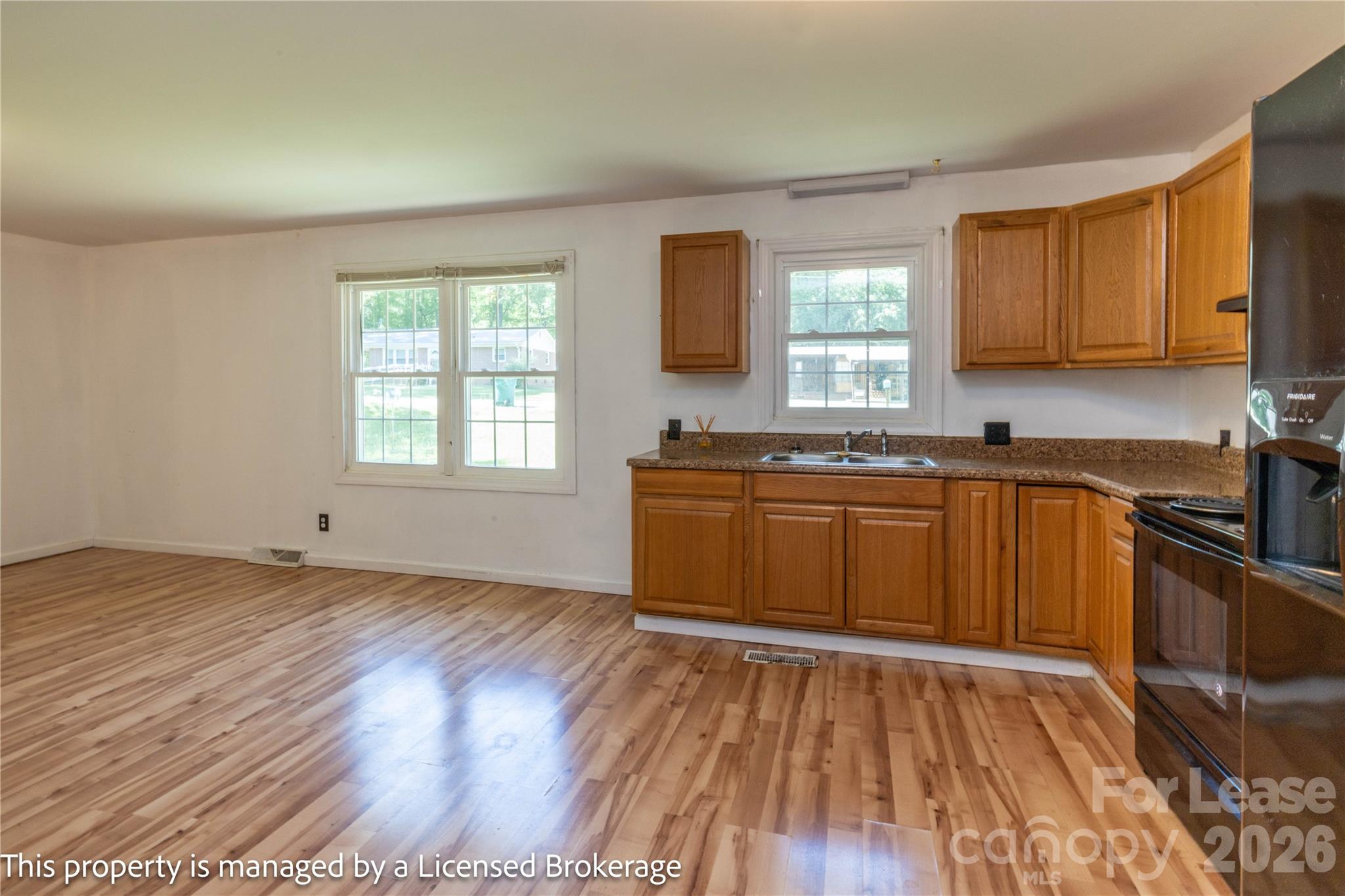 Unknown - Residential Lease