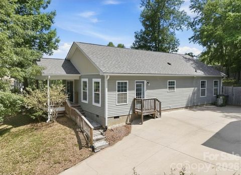 253 Brooklyn Lane Asheville NC 28803
