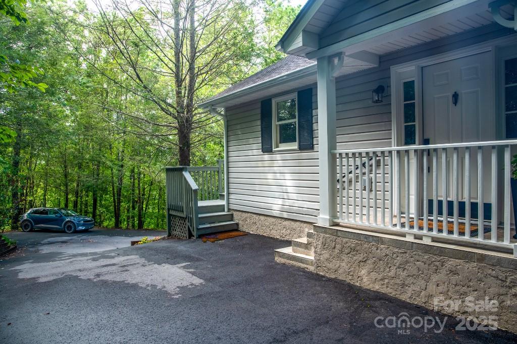 36 Lynx Drive