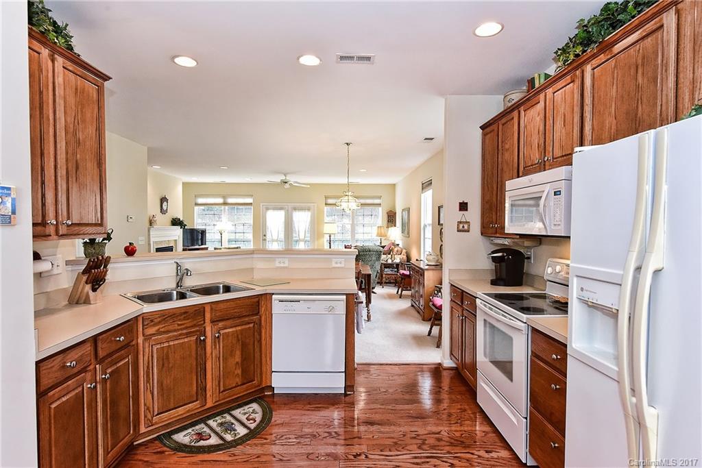 Four Seasons At Gold Hill - Residential