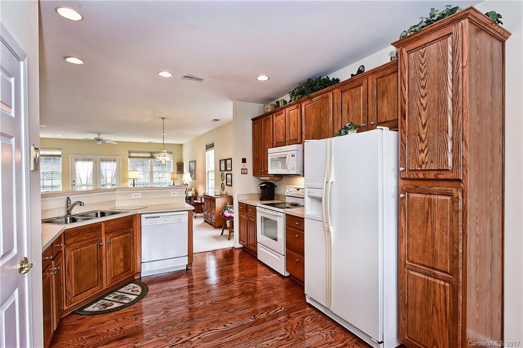 Four Seasons At Gold Hill - Residential