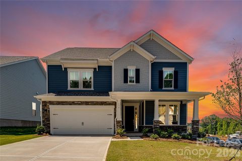 Photo of 136 Glenn Drive, Mooresville, NC 28115 (MLS # 4379607)