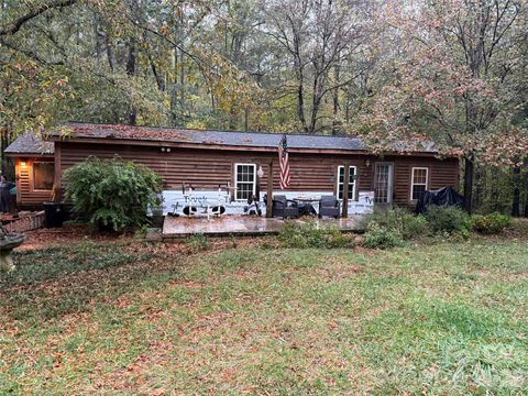 Photo of 9102 McElroy Road, Waxhaw, NC 28173 (MLS # 4318762)