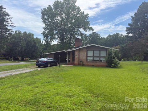 Photo of 3930 Fircrest Drive, Charlotte, NC 28217 (MLS # 4397483)