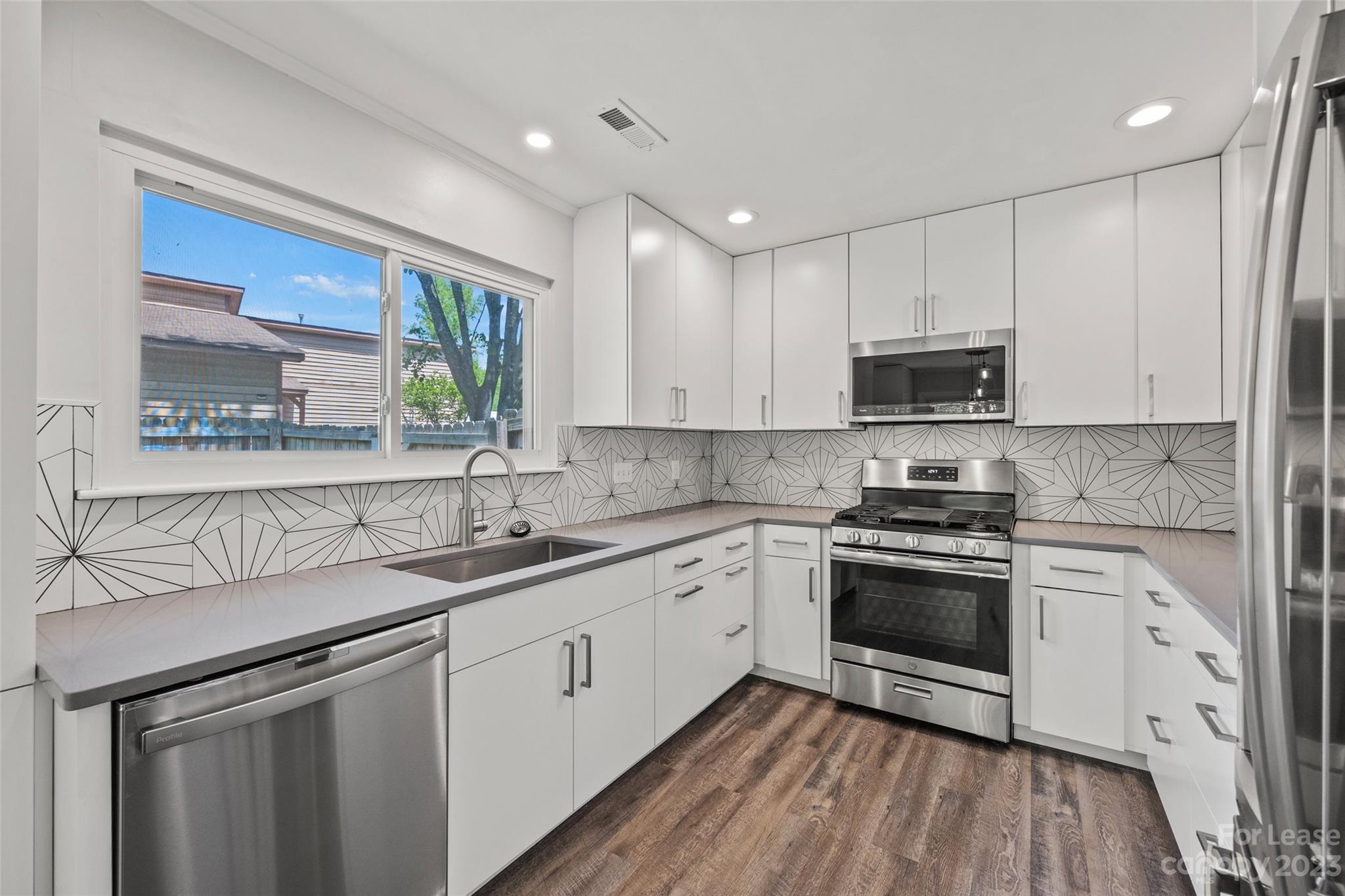 Provincetowne - Residential Lease