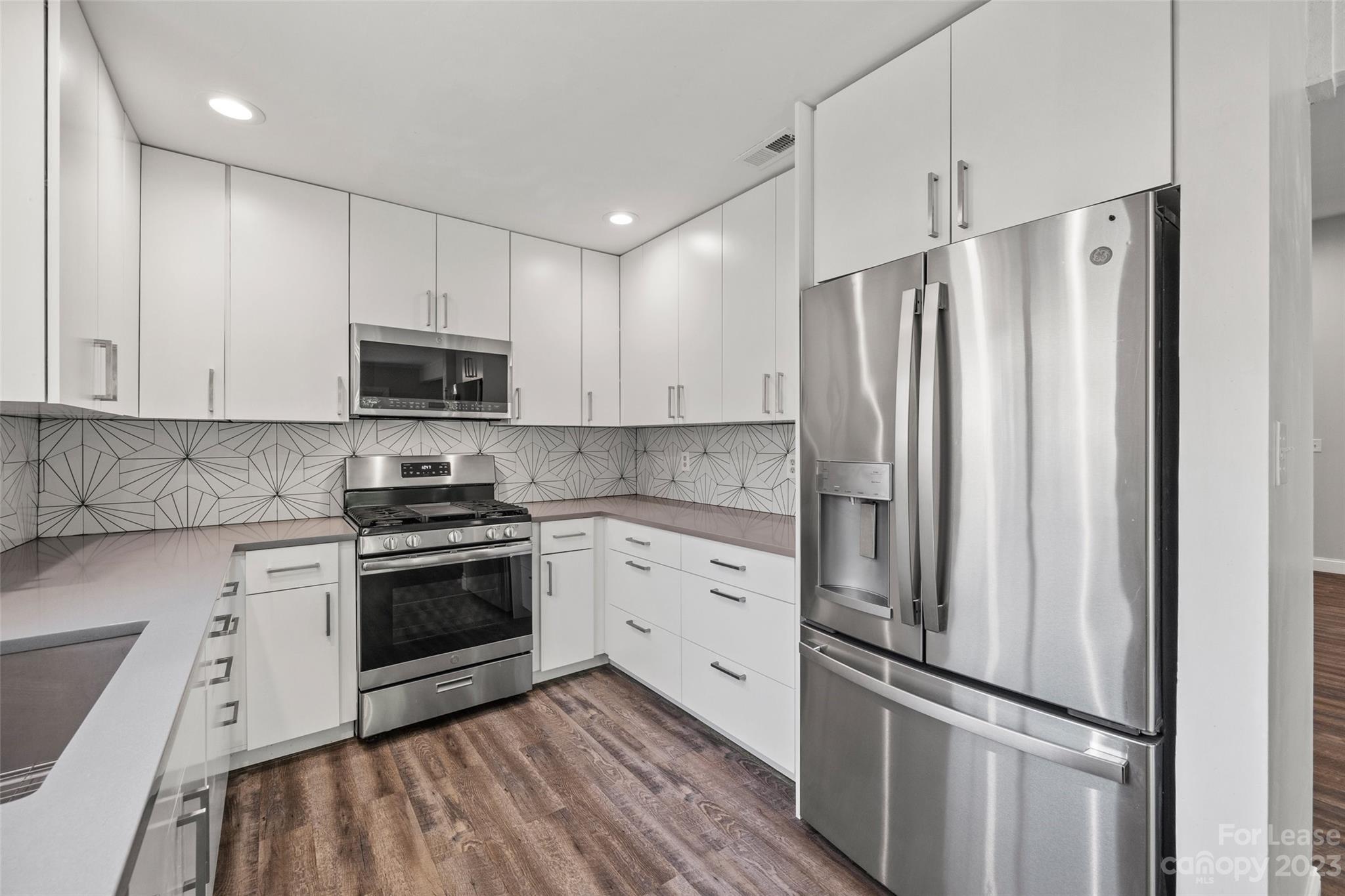 Provincetowne - Residential Lease