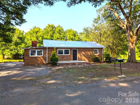 Photo of 9207 Elgin Drive, Charlotte, NC 28214 (MLS # 4401691)