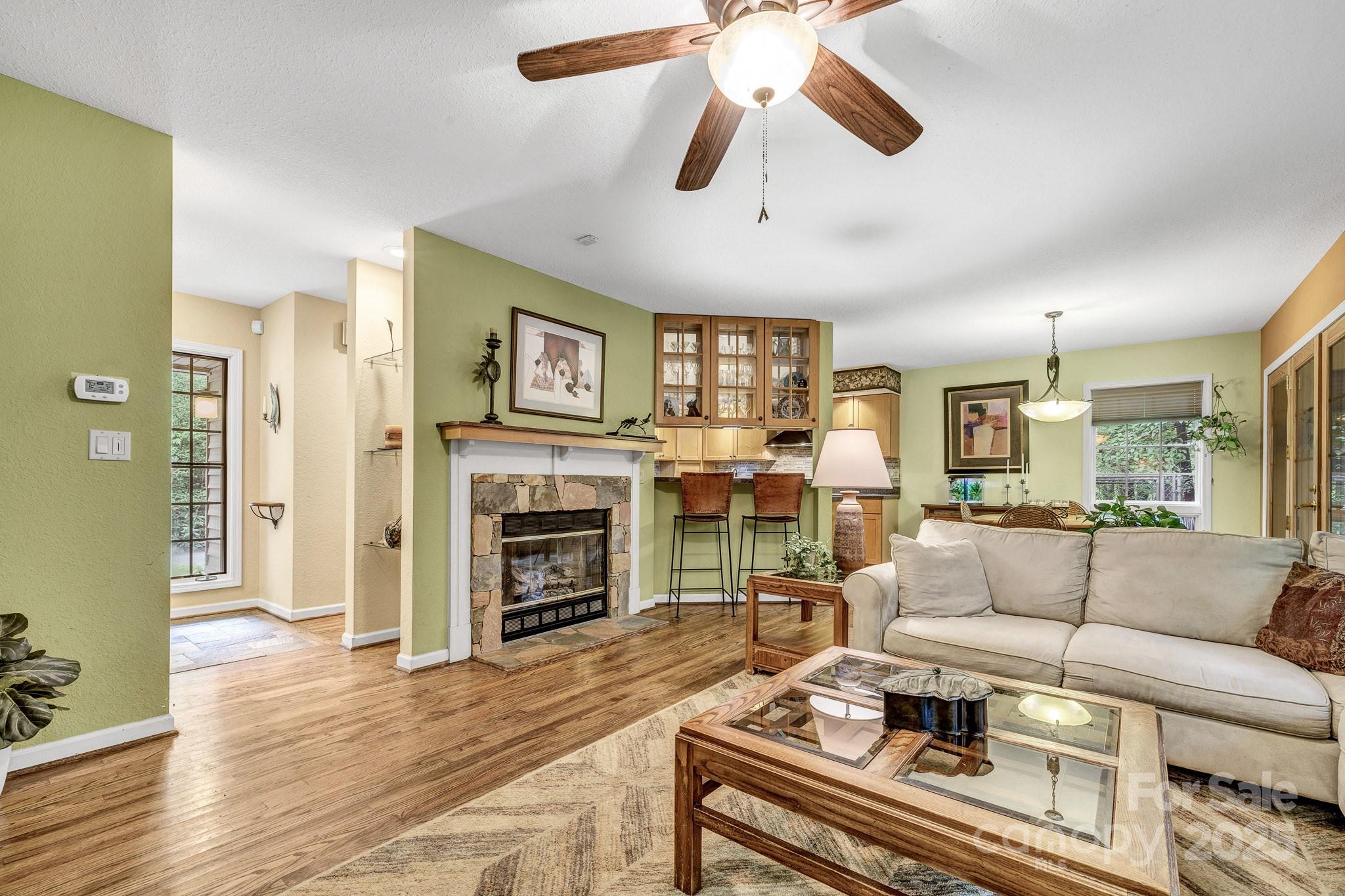 129 Nolte Way
