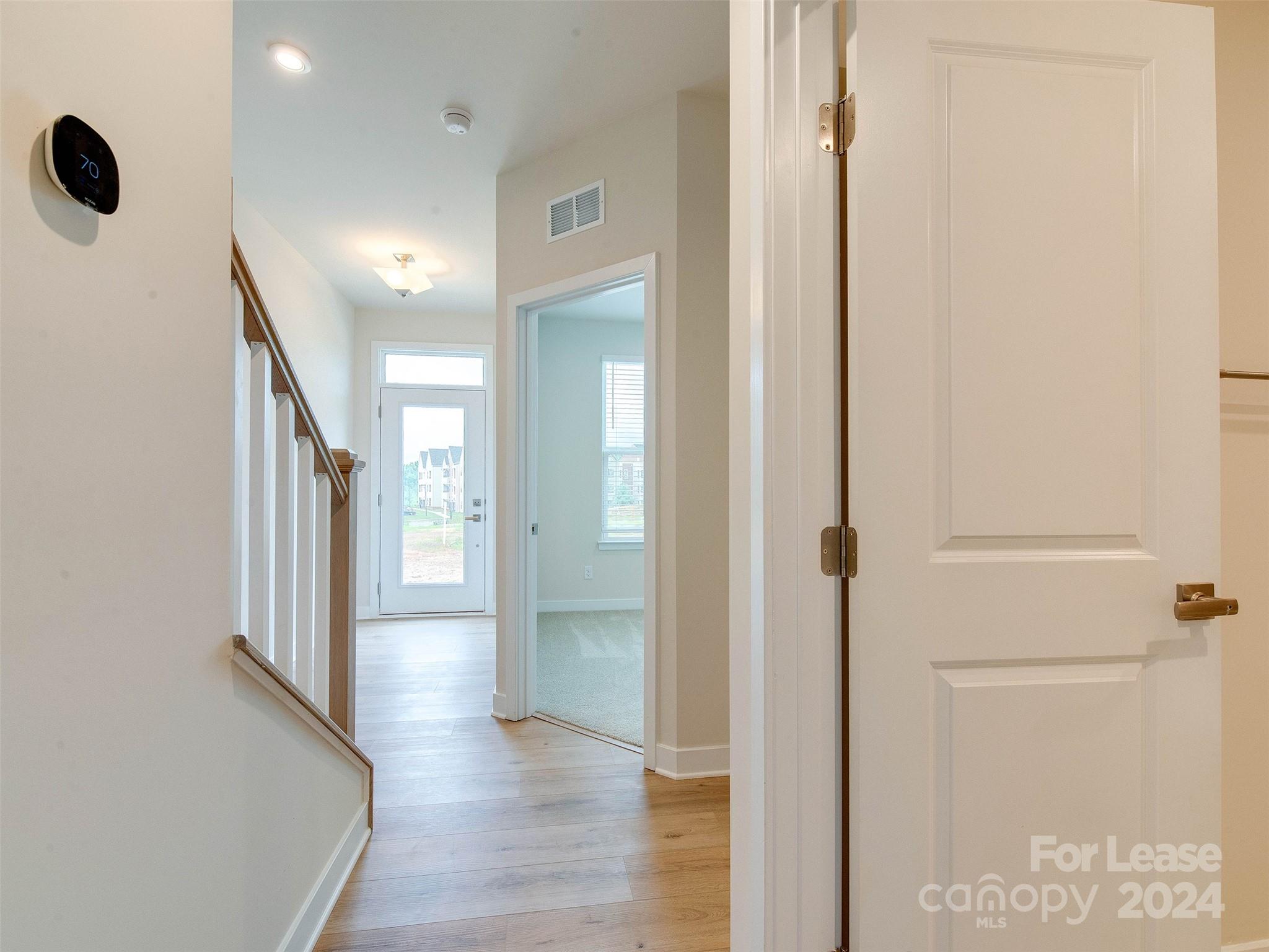 Double Oaks - Residential Lease