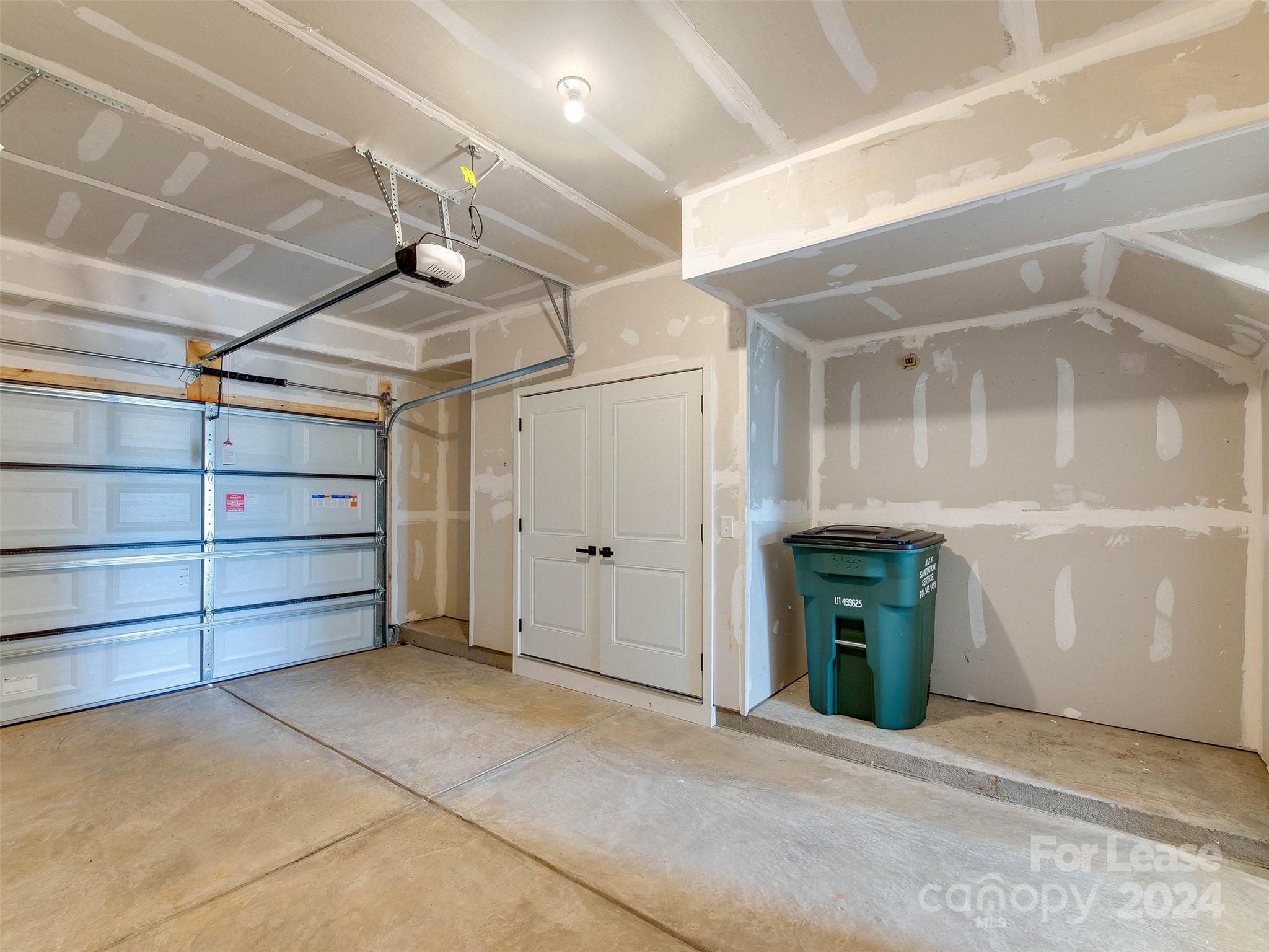 Double Oaks - Residential Lease