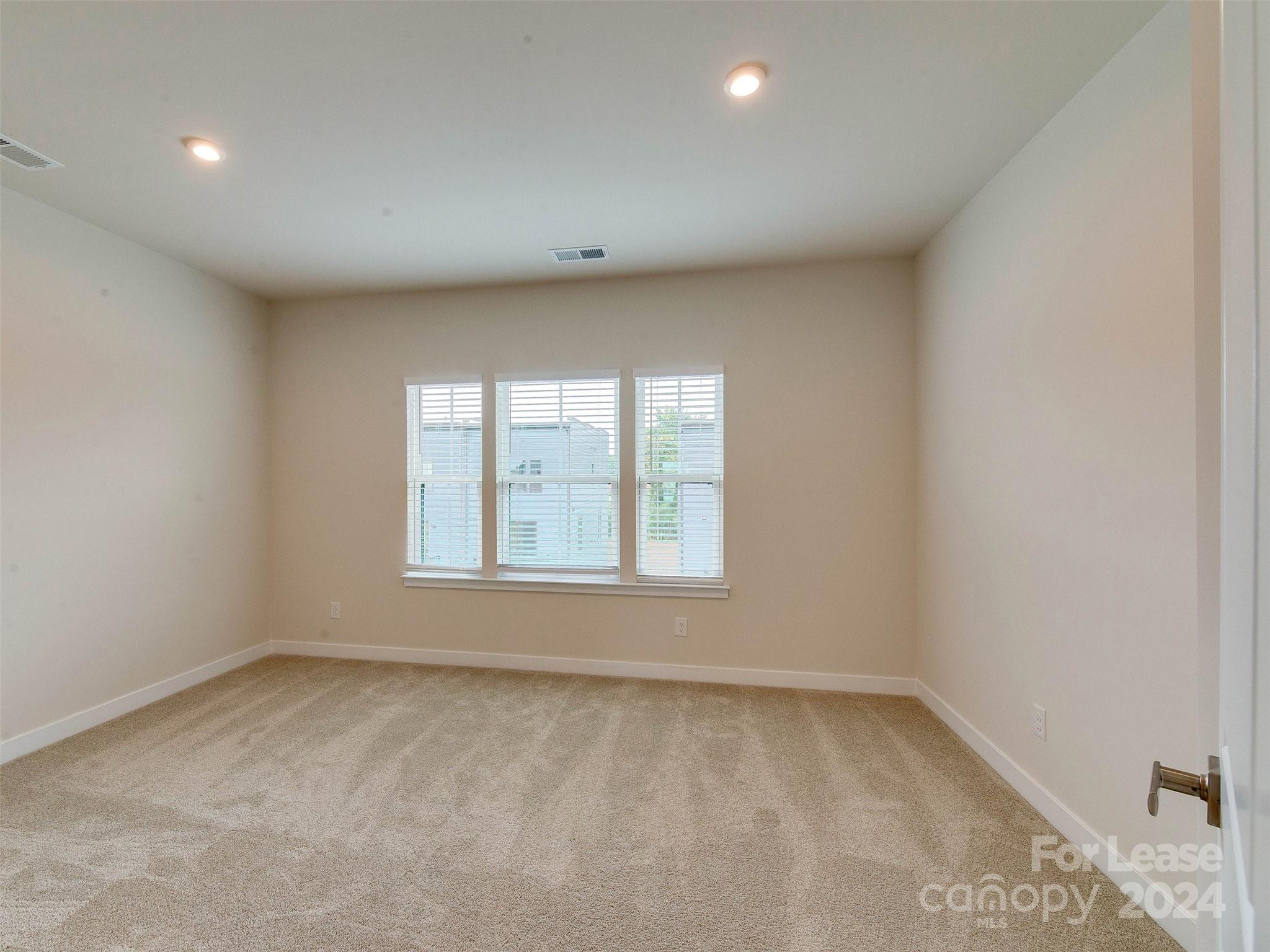 Double Oaks - Residential Lease