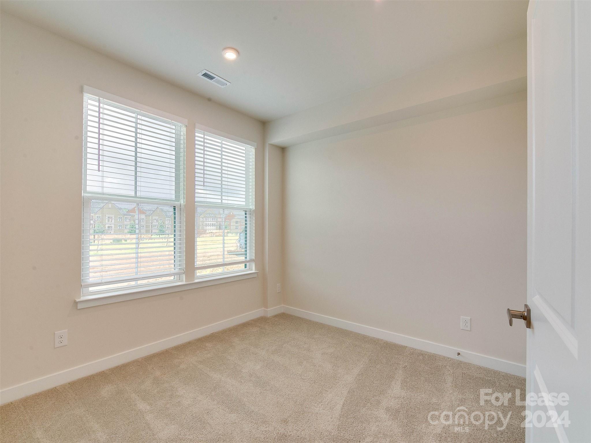 Double Oaks - Residential Lease