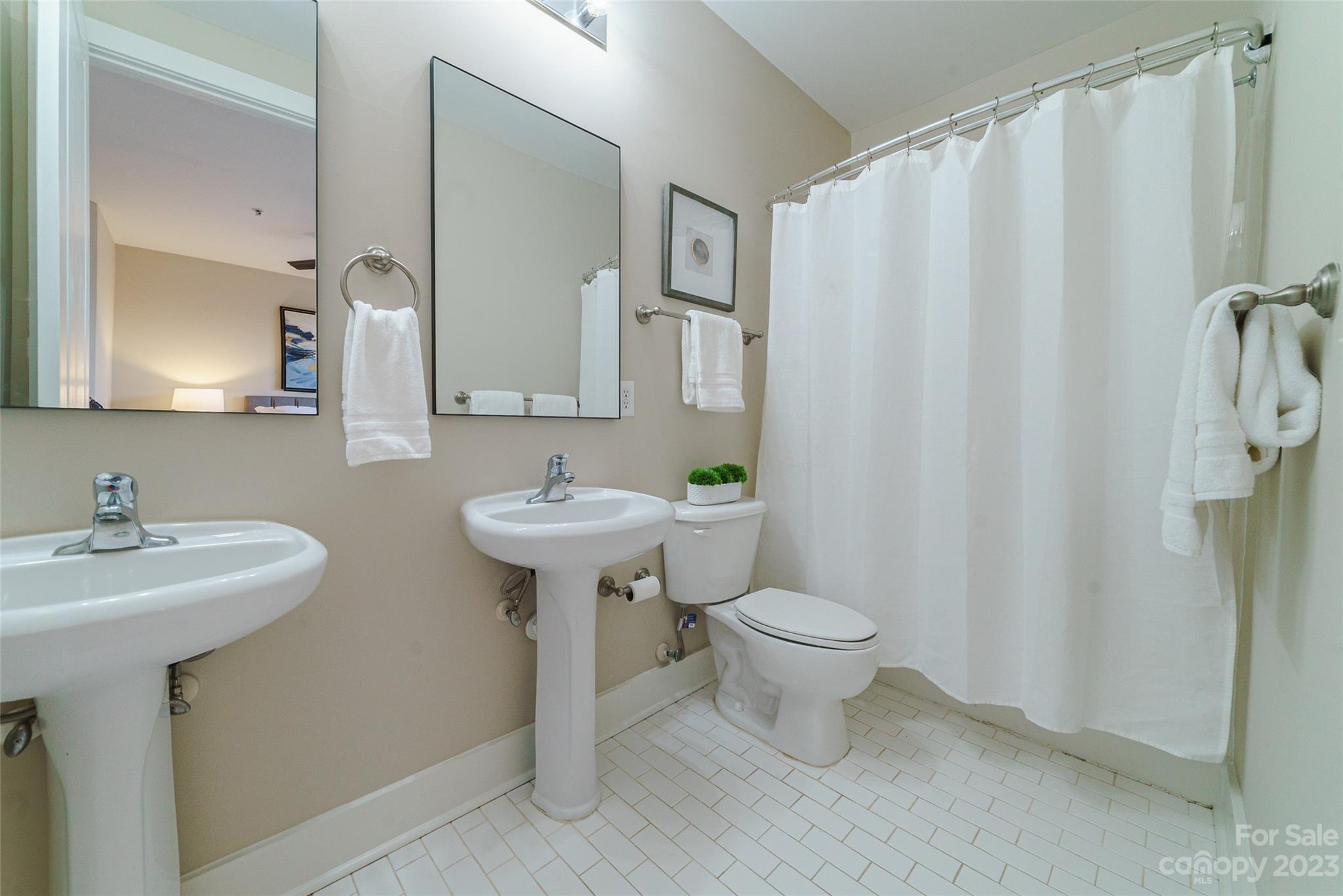 First Row Condominium - Residential