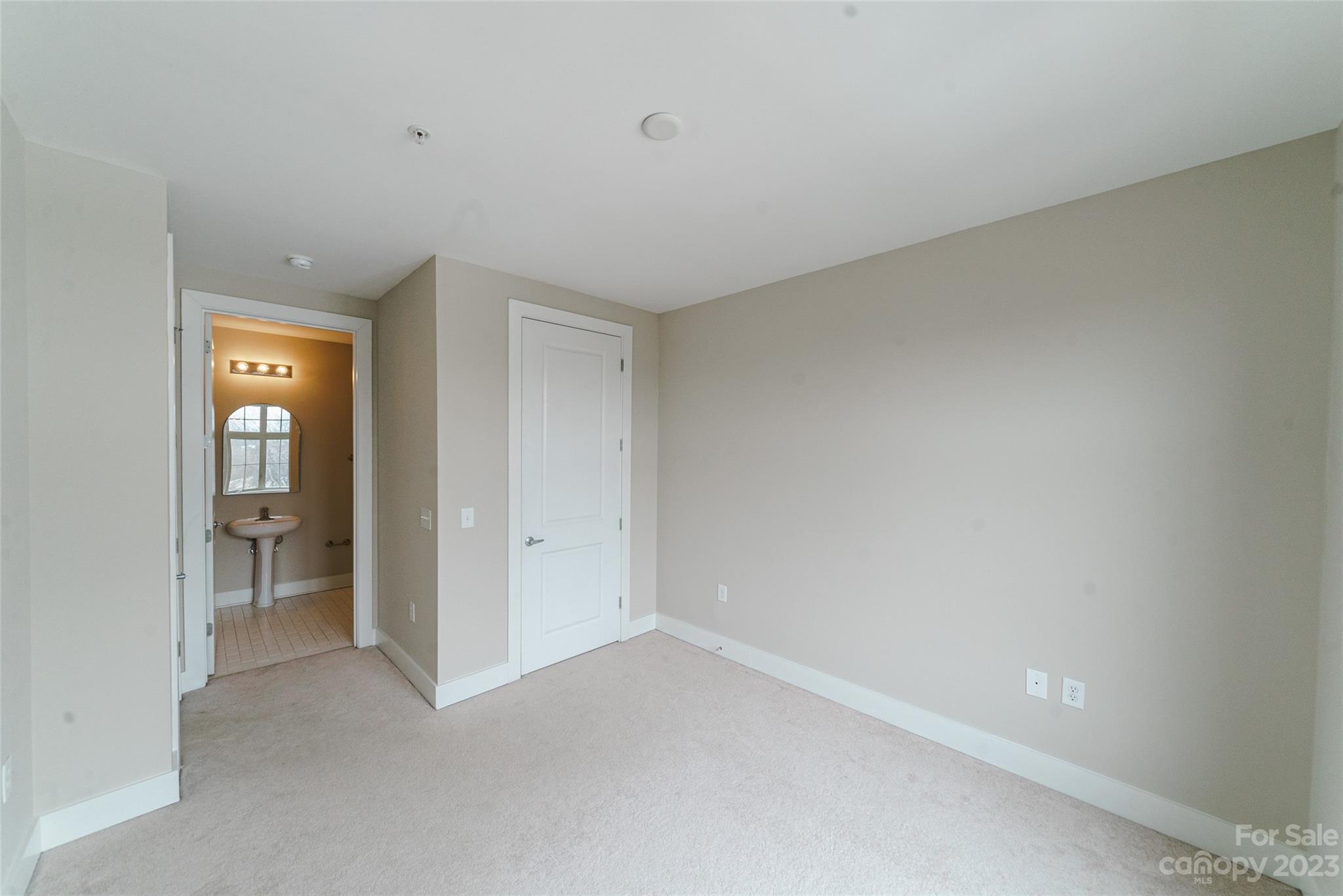 First Row Condominium - Residential