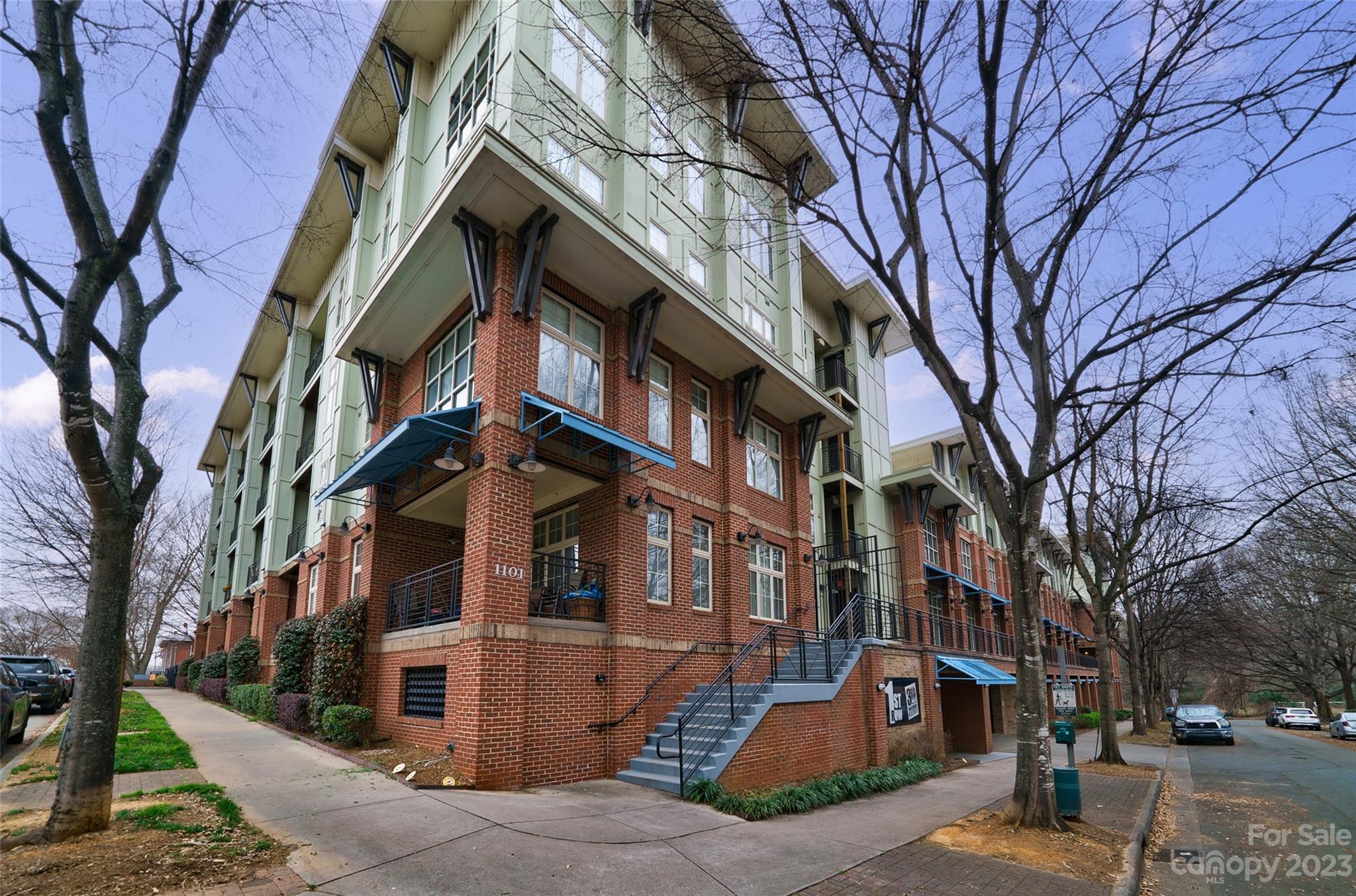 First Row Condominium - Residential