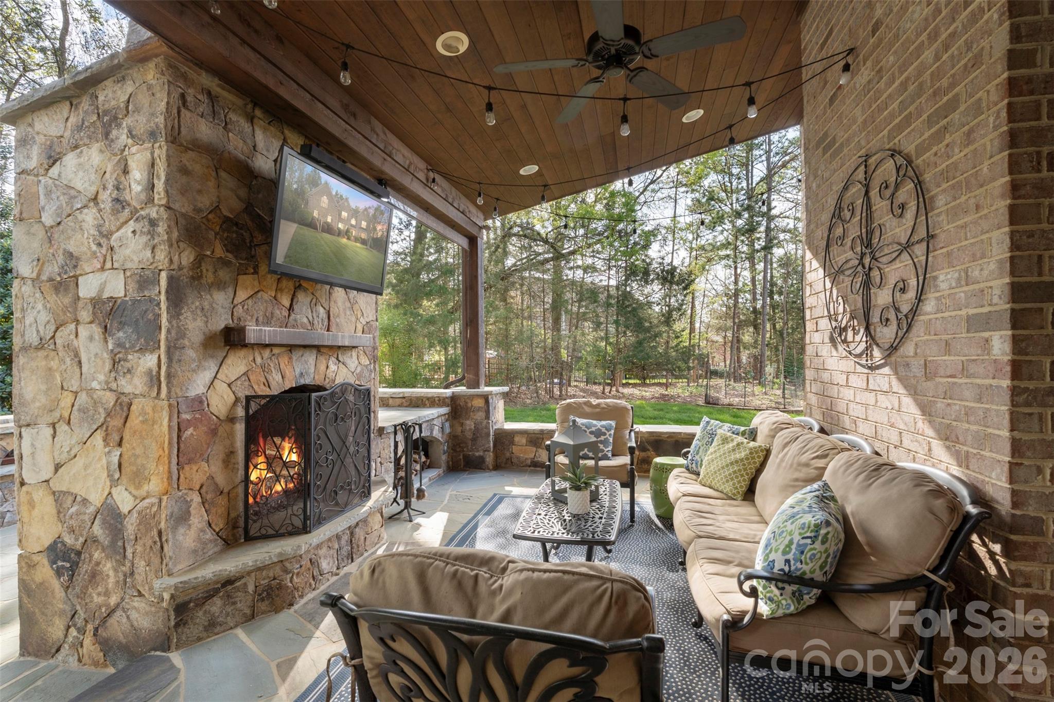 Hunter Oaks - Residential