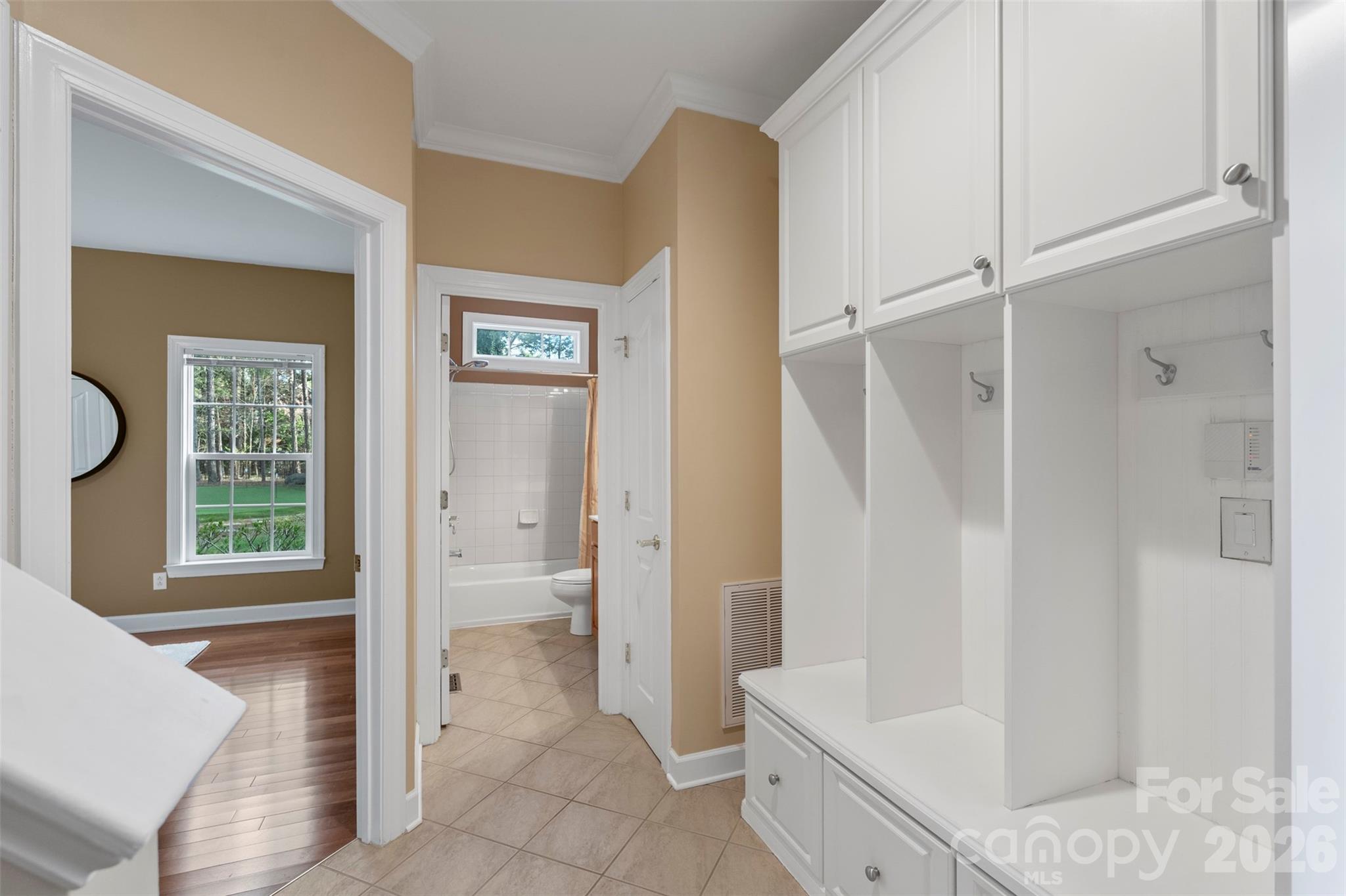 Hunter Oaks - Residential