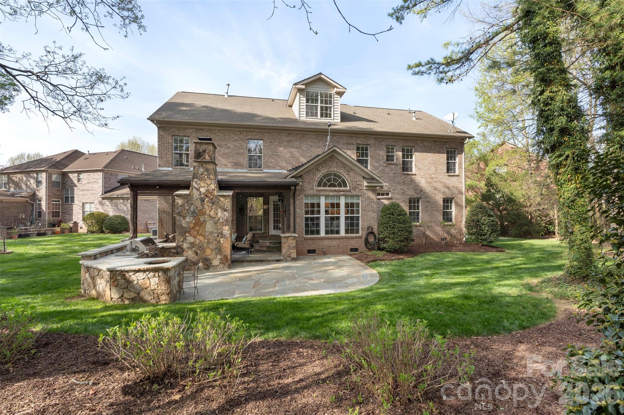 Hunter Oaks - Residential