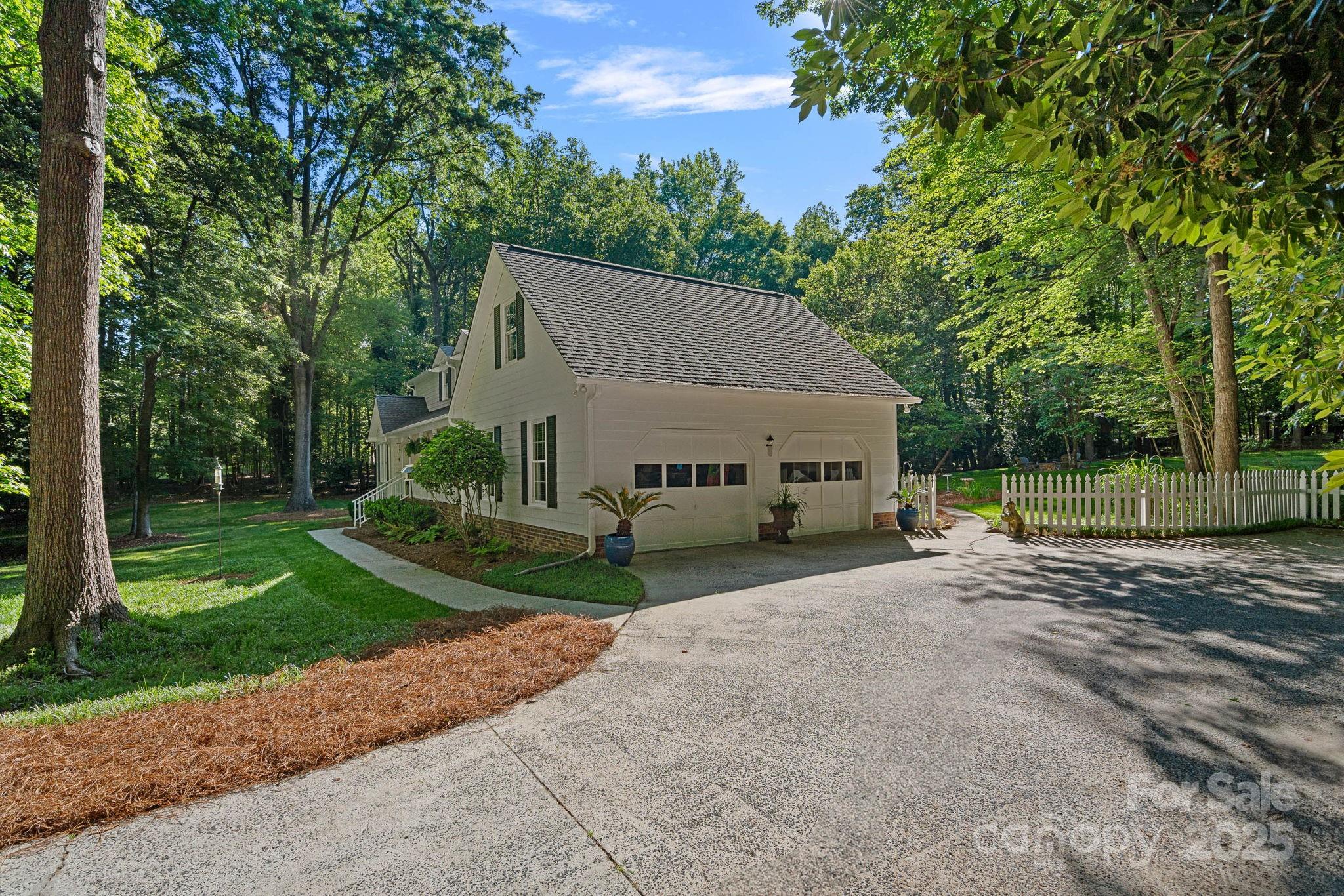 2500 Little Cove Road