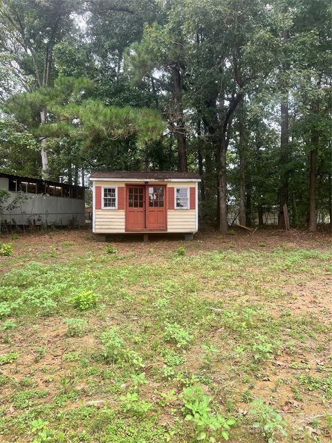 A home in Oakboro