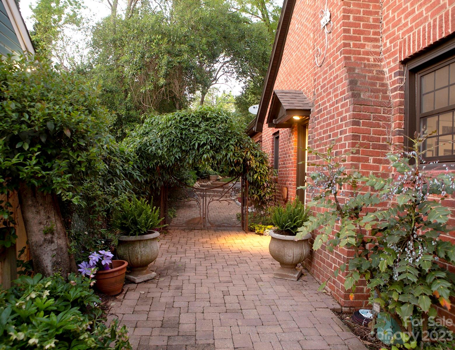 Commonwealth Park - Residential