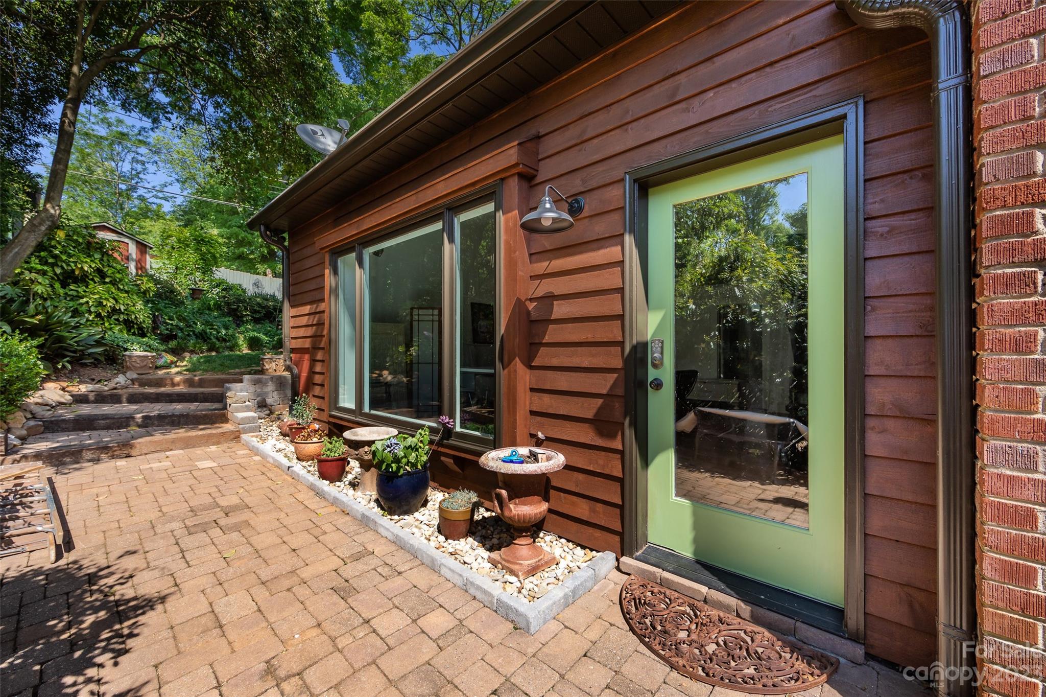 Commonwealth Park - Residential