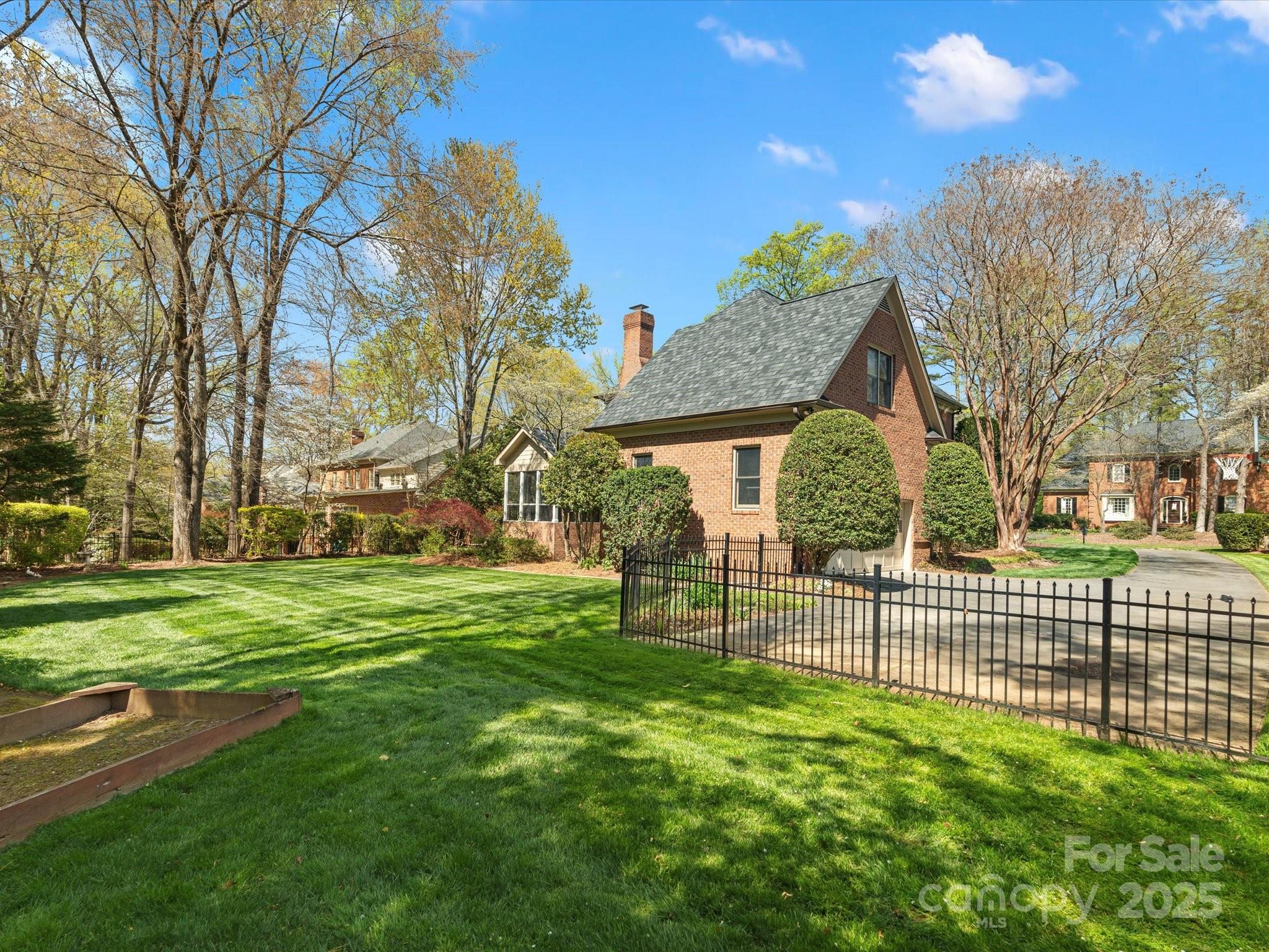 Giverny - Residential
